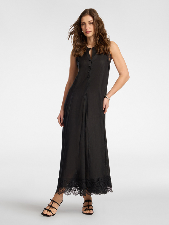 Vestido longo em linho com renda