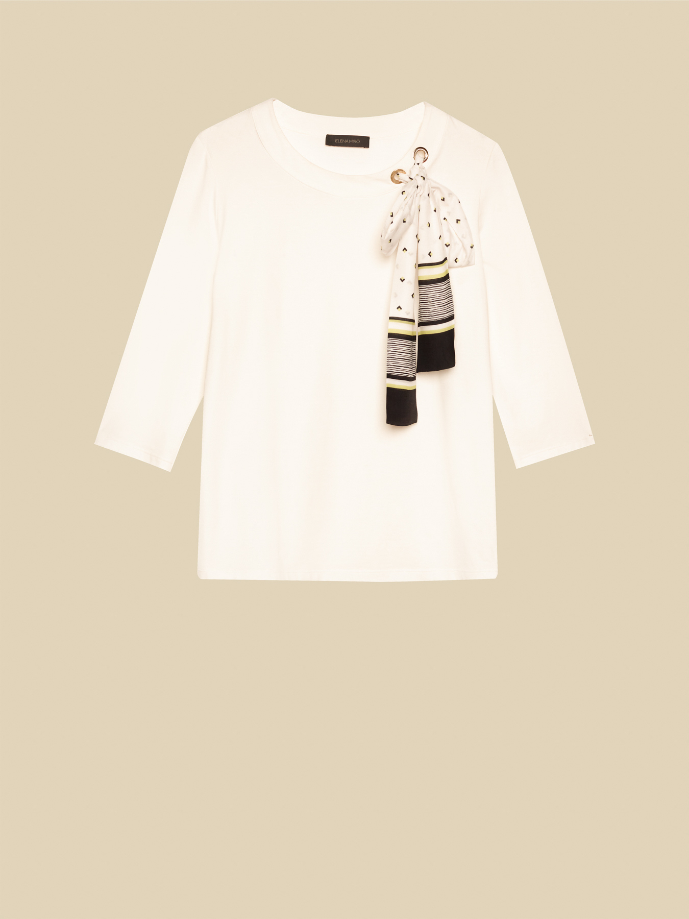 T-shirt with scarf image number 4