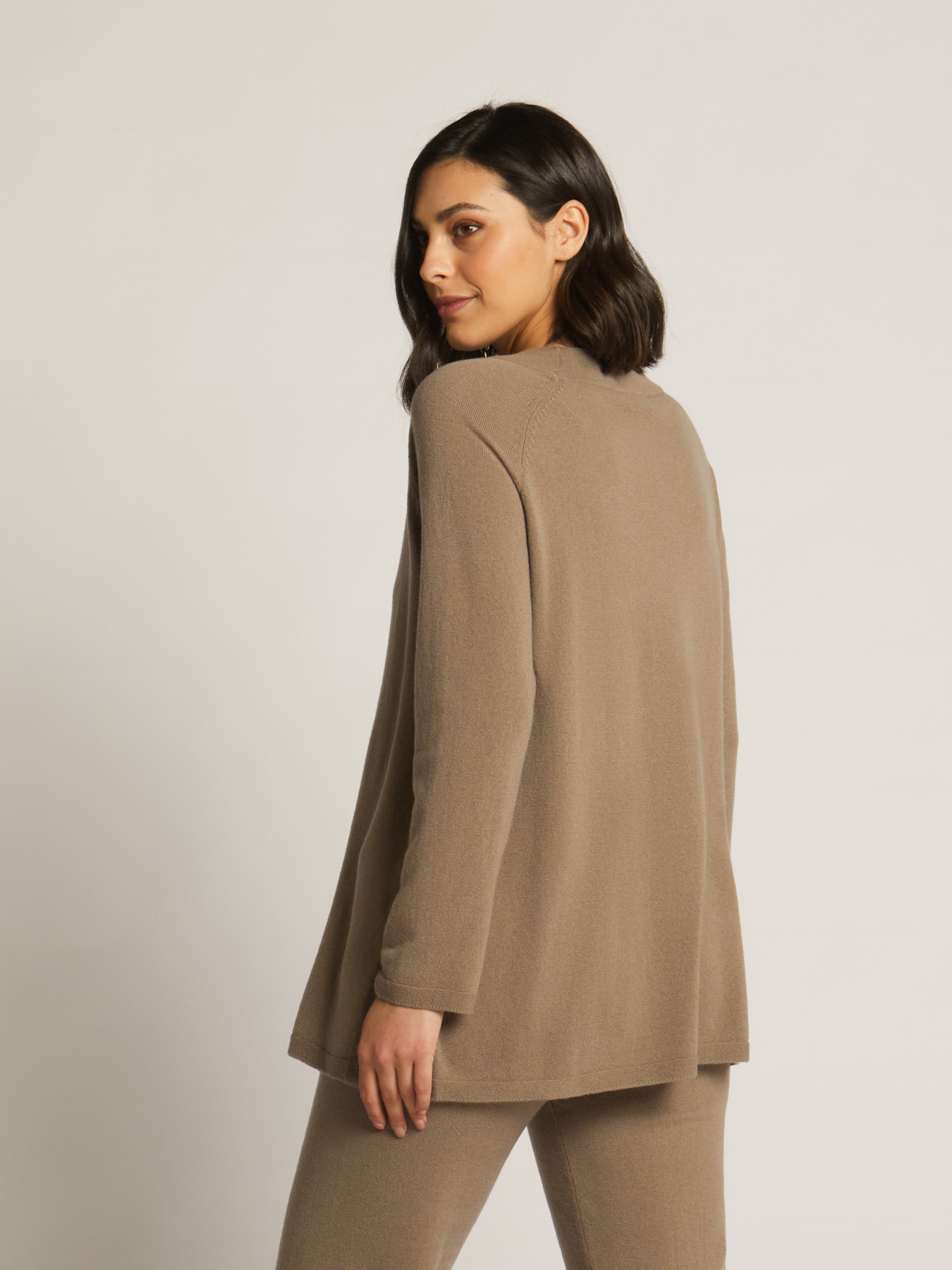 Jersey largo de lana image number 1