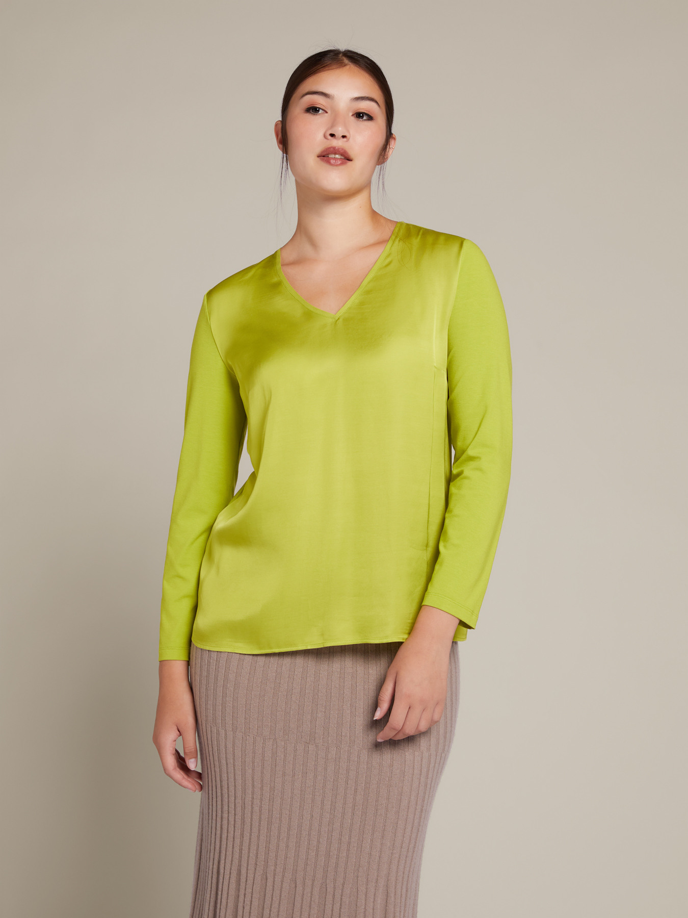 T-shirt in two eco-viscose fabrics image number 2