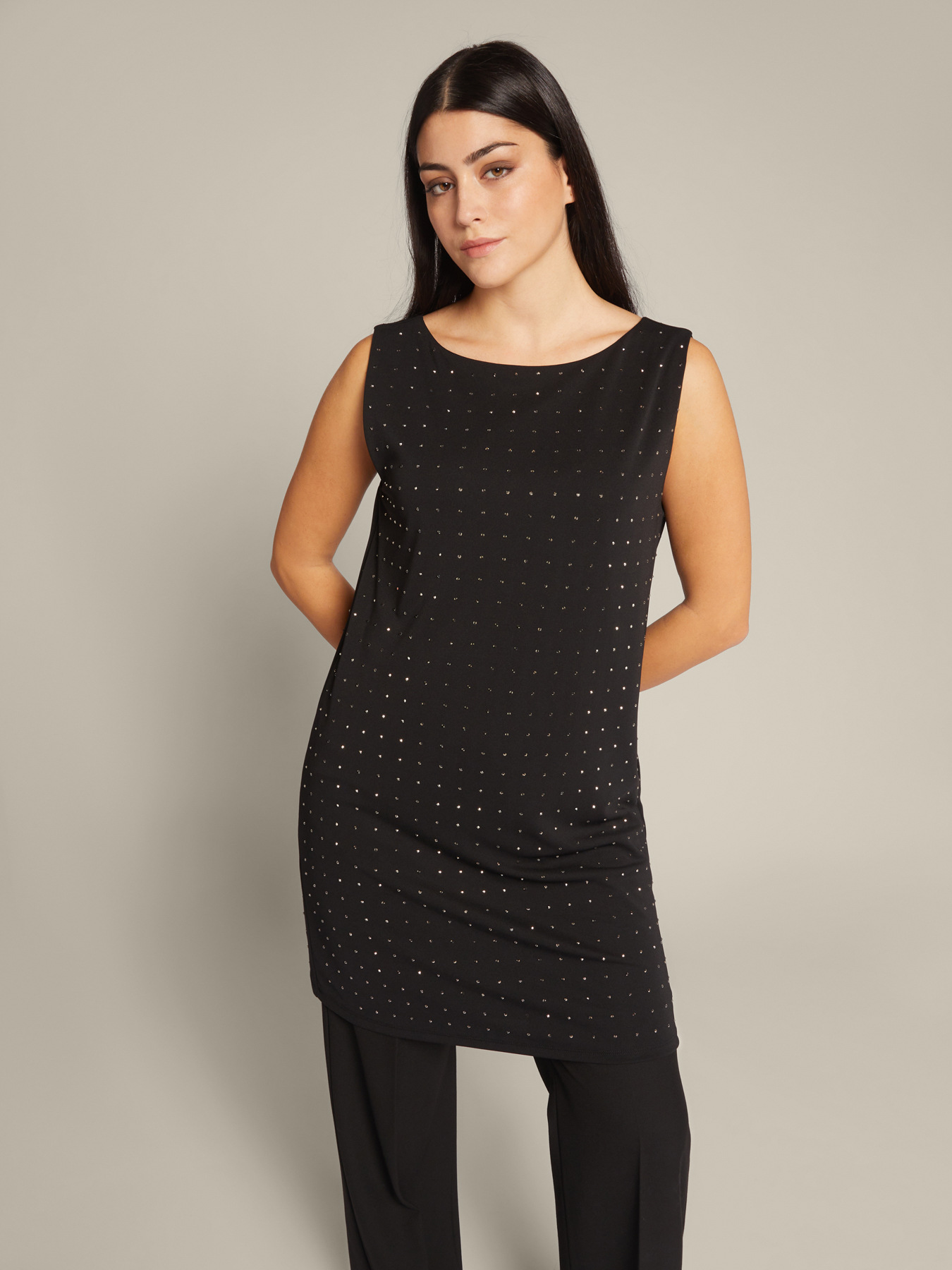 Abito con applicazioni image number 2