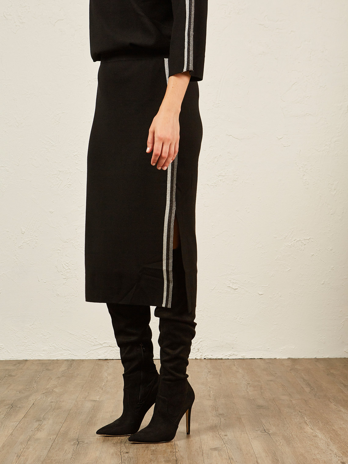 Elenamiro: Saia de malha com borda lateral_5