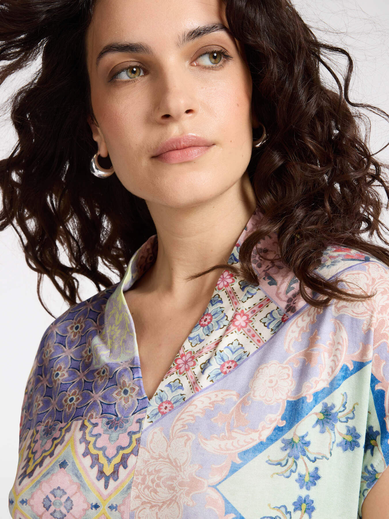 Camiseta estampada em viscose image number 3