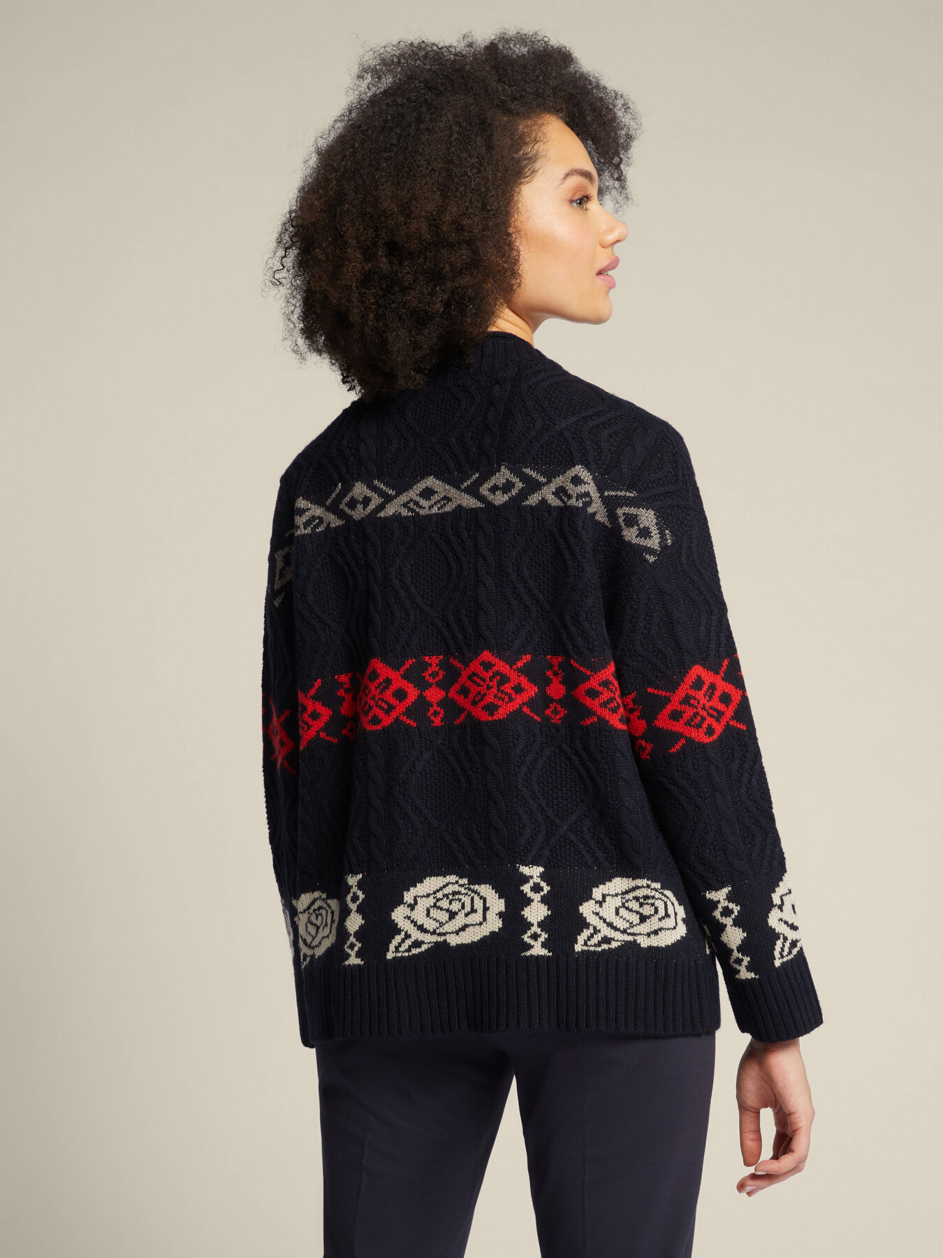 C&aacute;rdigan jacquard image number 2