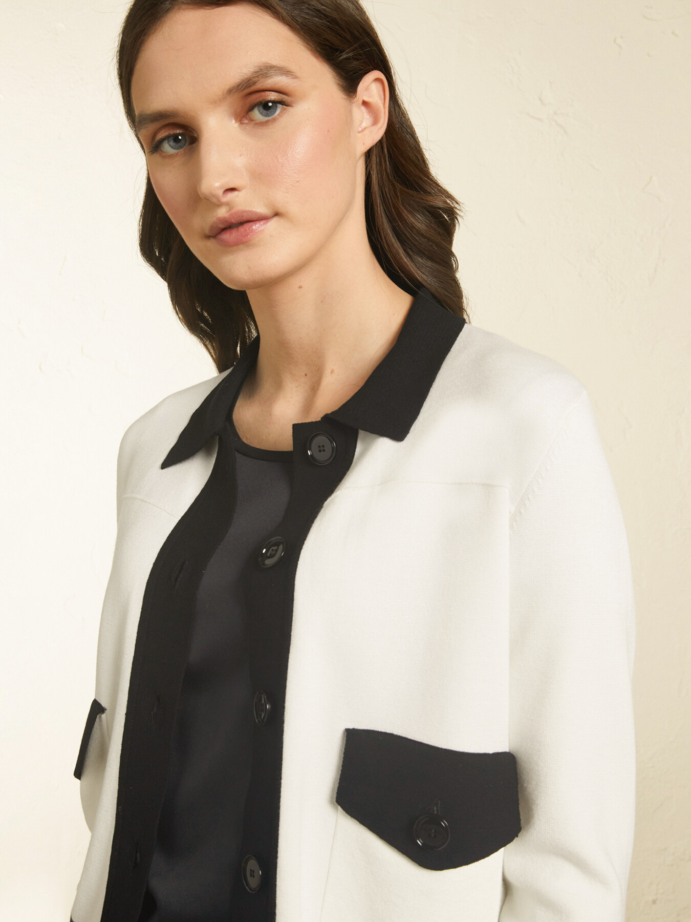 Short two-tone jacket image number 0