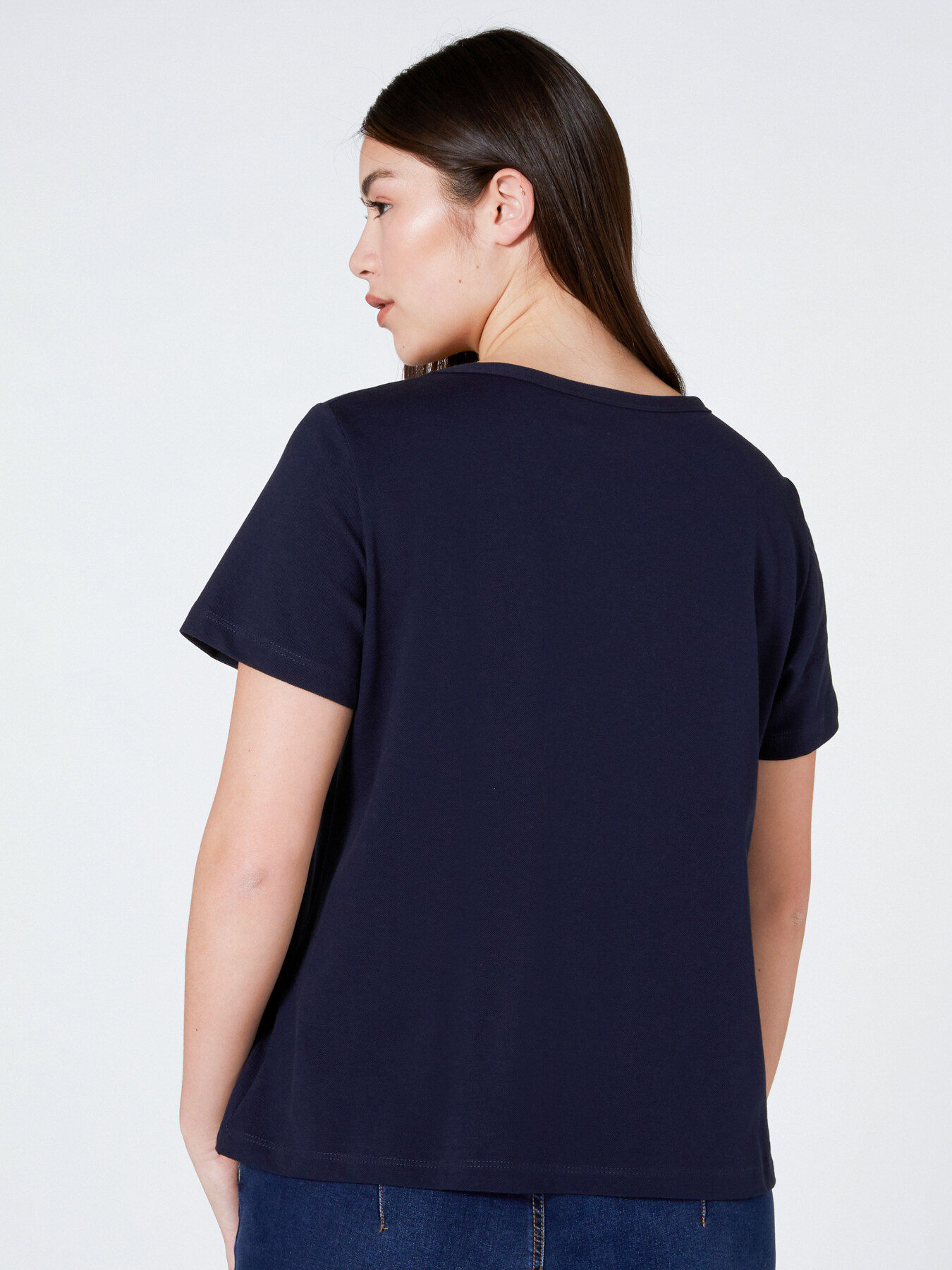 Camiseta con bordado floral de hilo image number 2