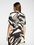 Blusa estampada en sarga de viscosa image number 1