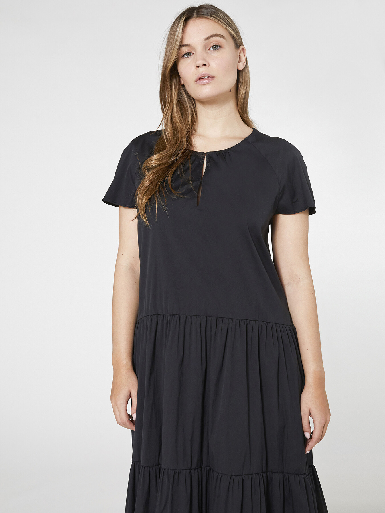 Long flounced dress image number 2