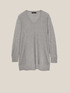 Maglia con scollo a V image number 4