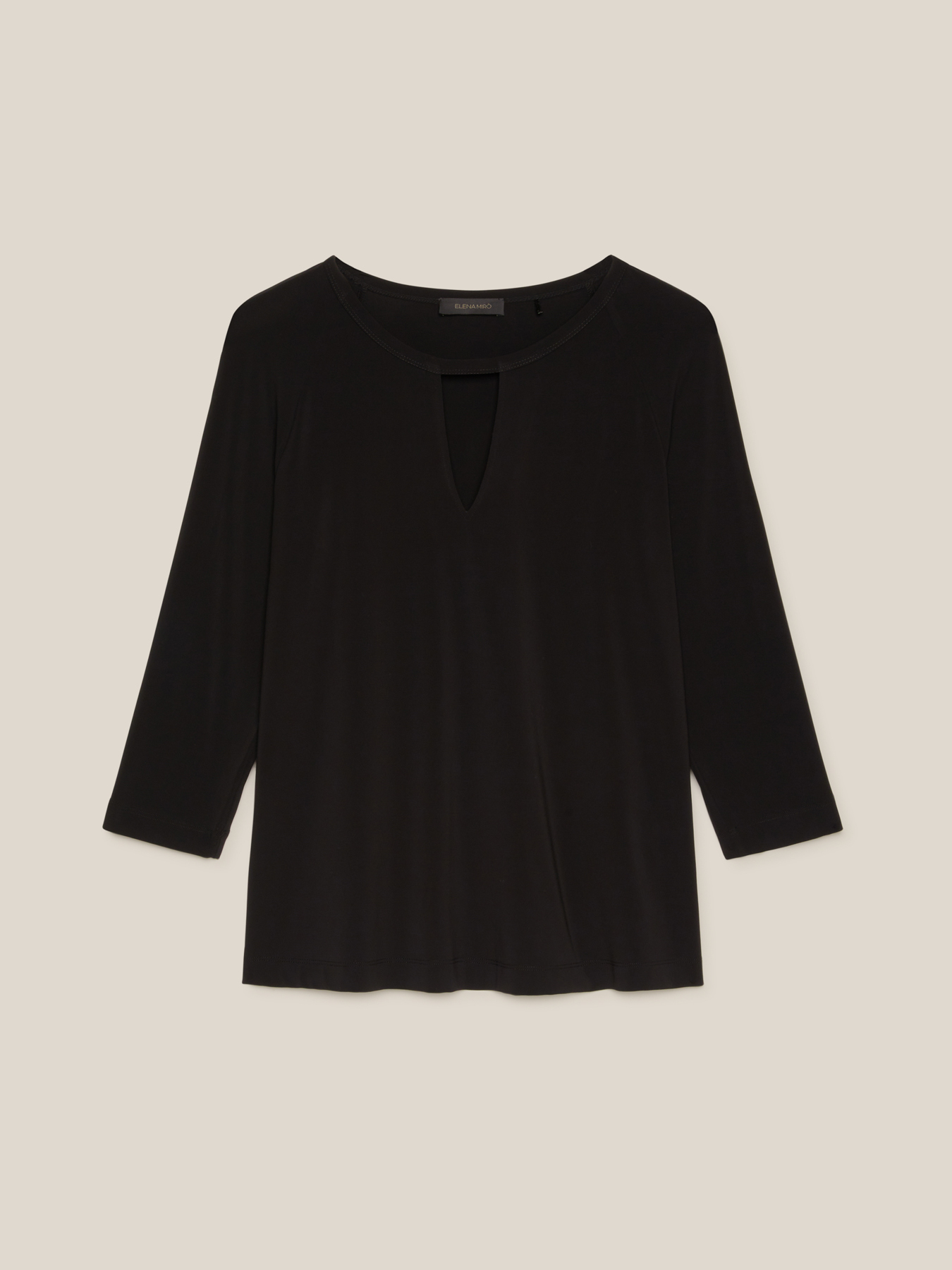 T-shirt com pormenor cut out image number 4