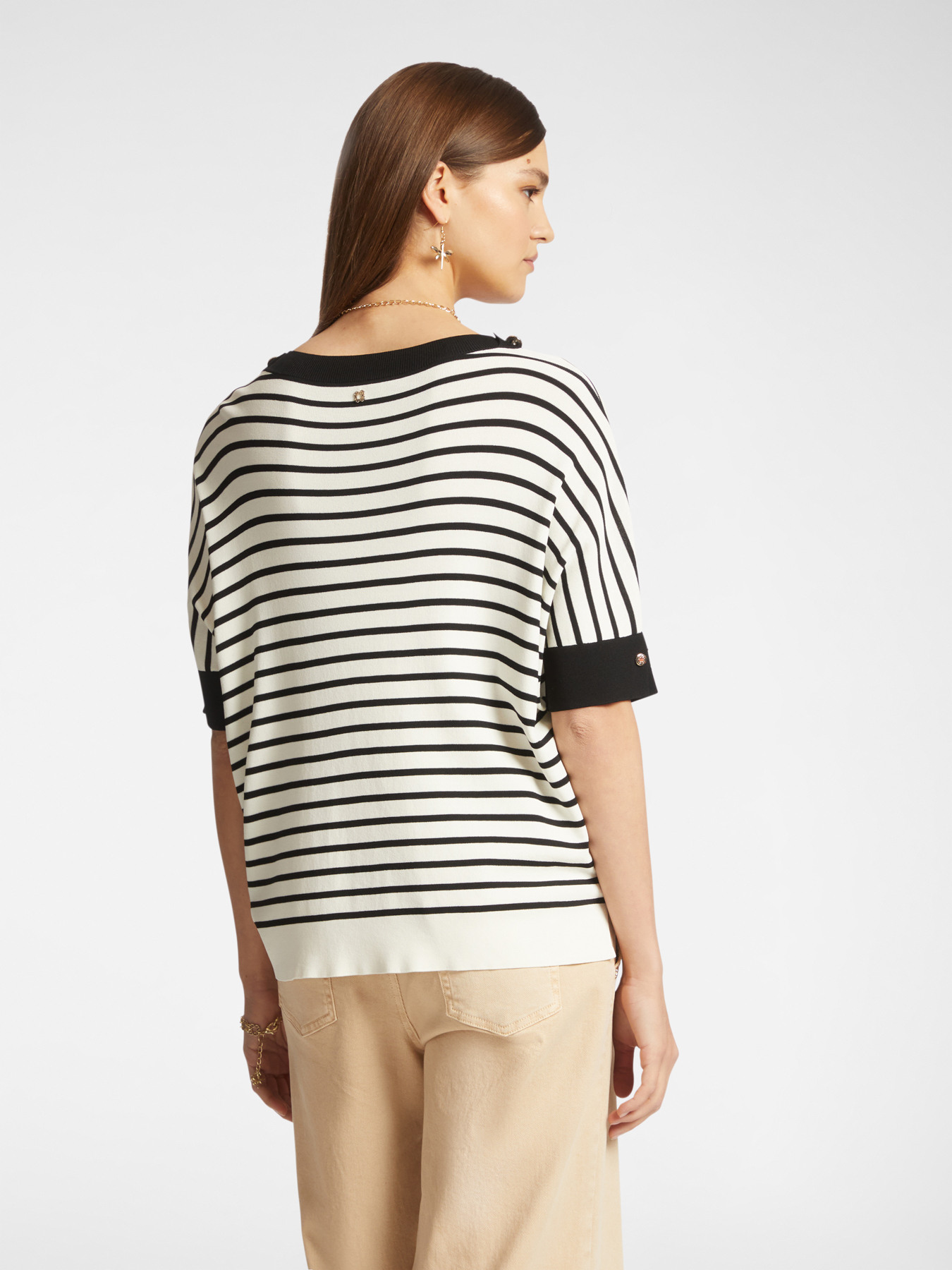 Camisola com mangas curtas image number 1