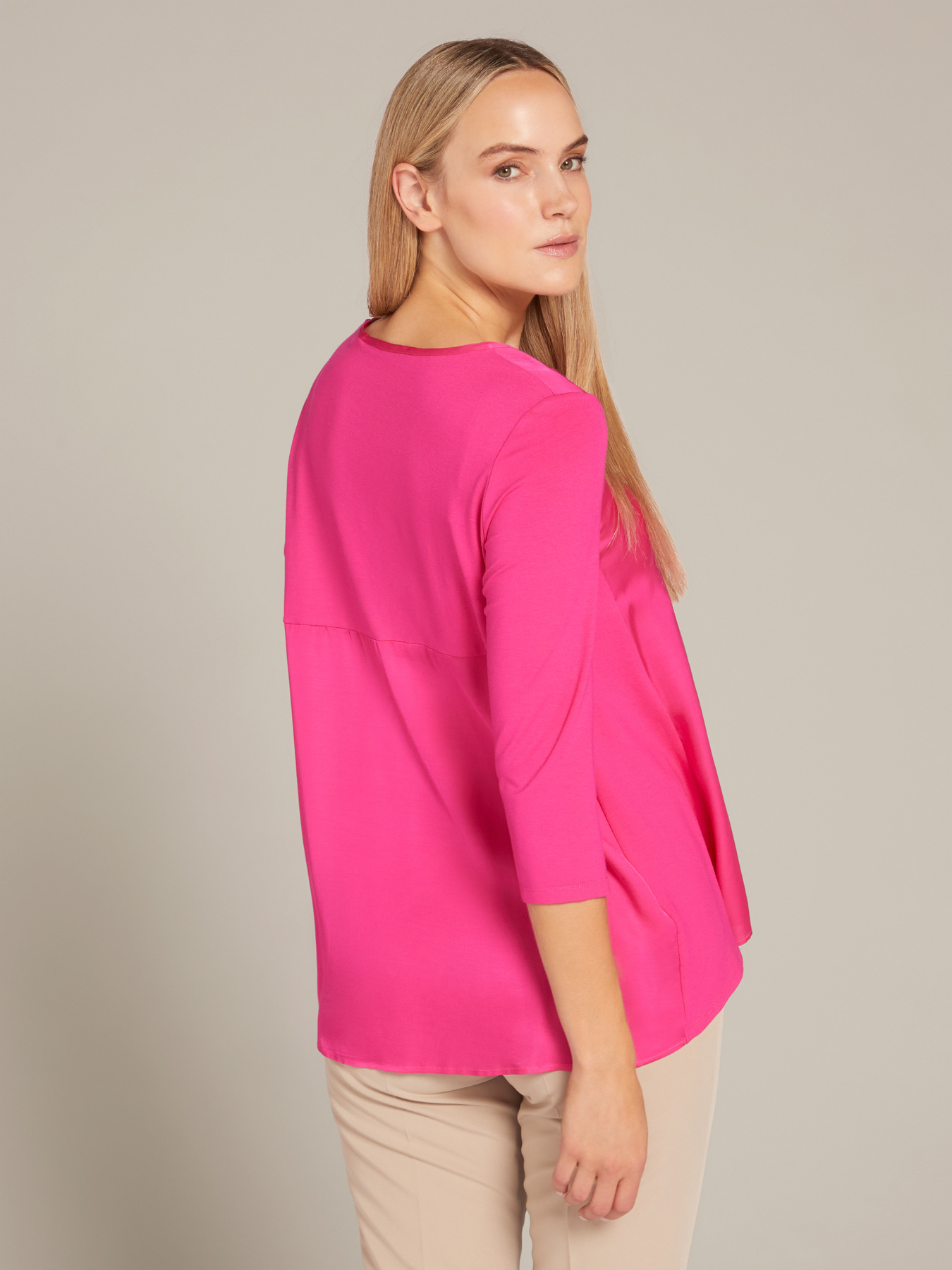 T-shirt in due tessuti in viscosa ECOVERO&trade; image number 2