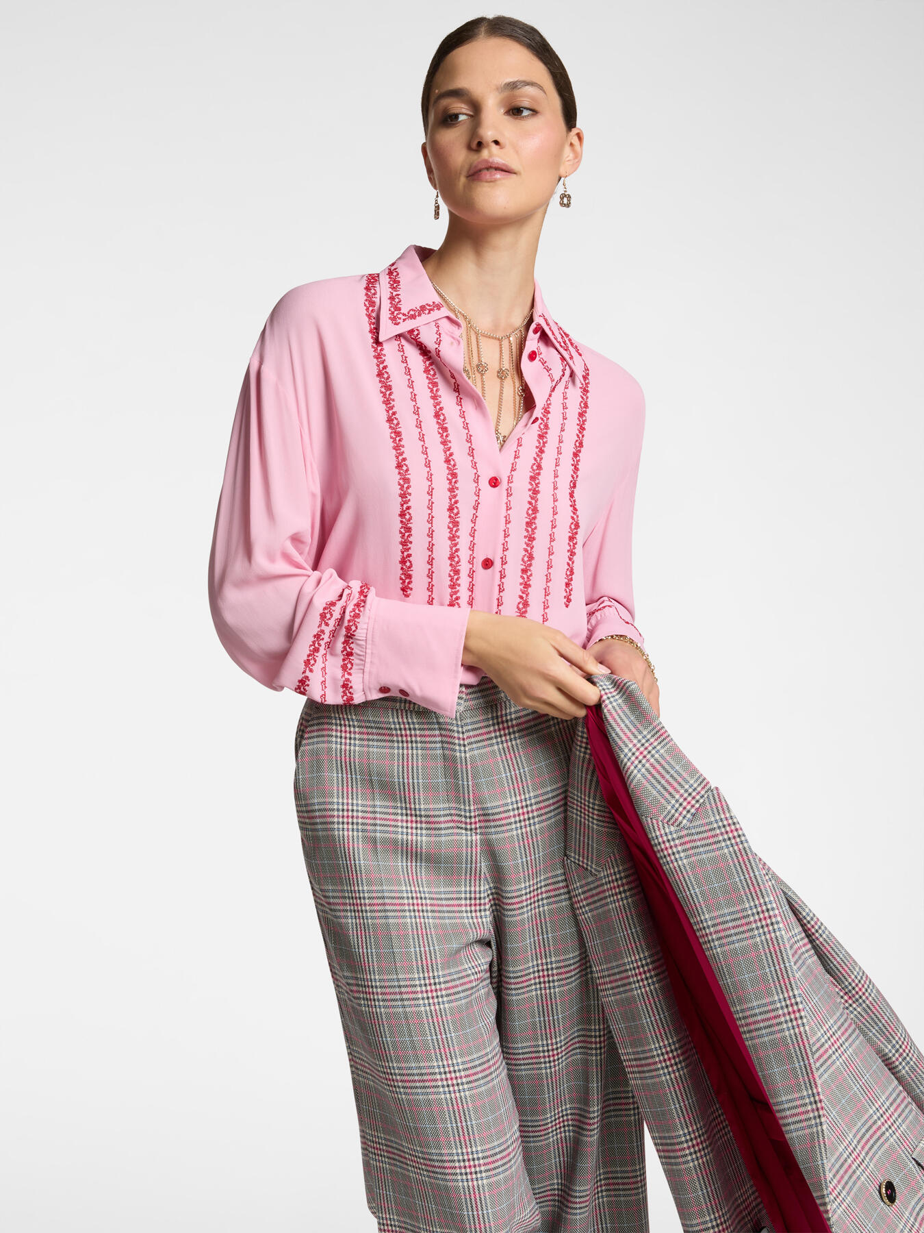 Camicia ricamata image number 0