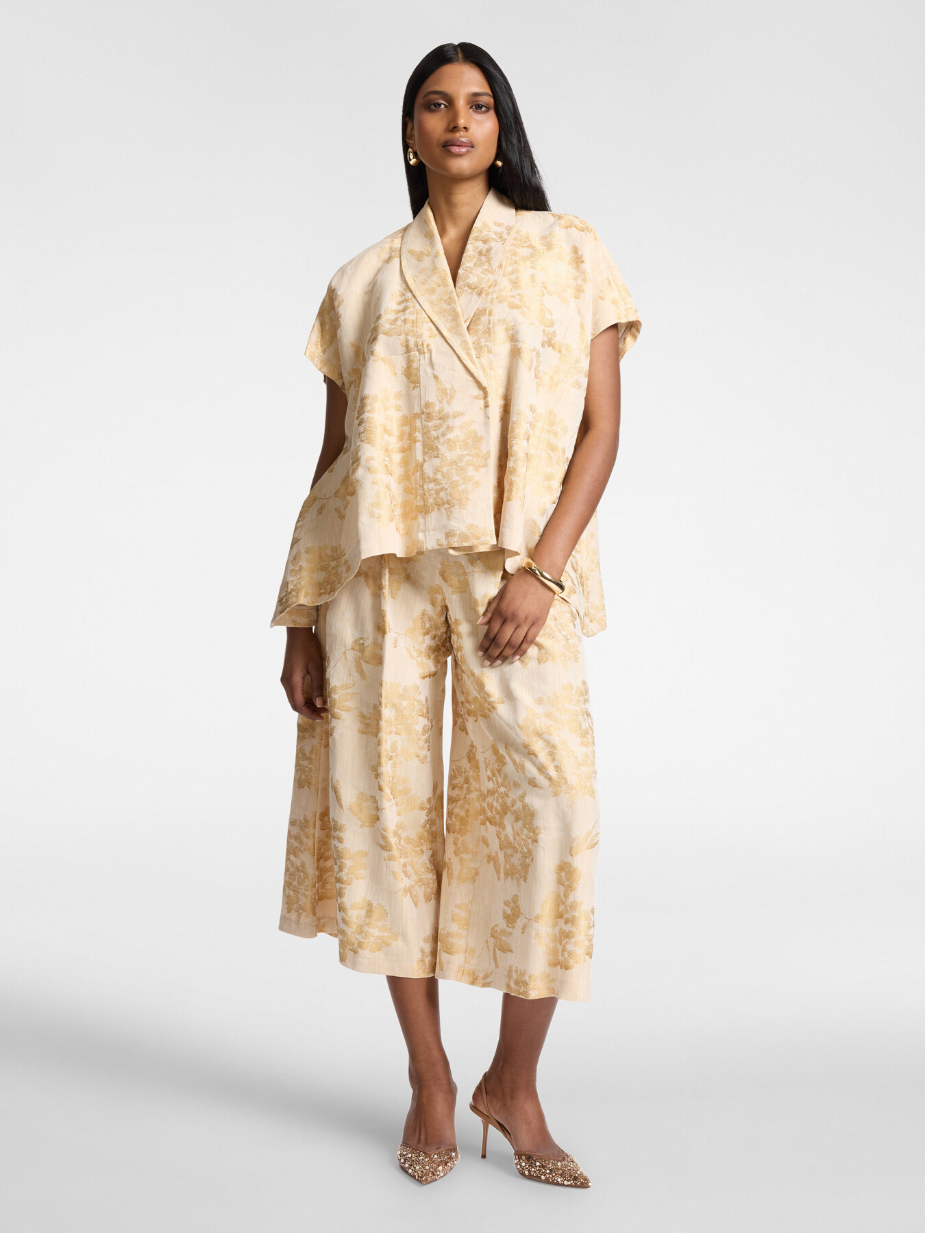 Laminated jacquard caban image number 2