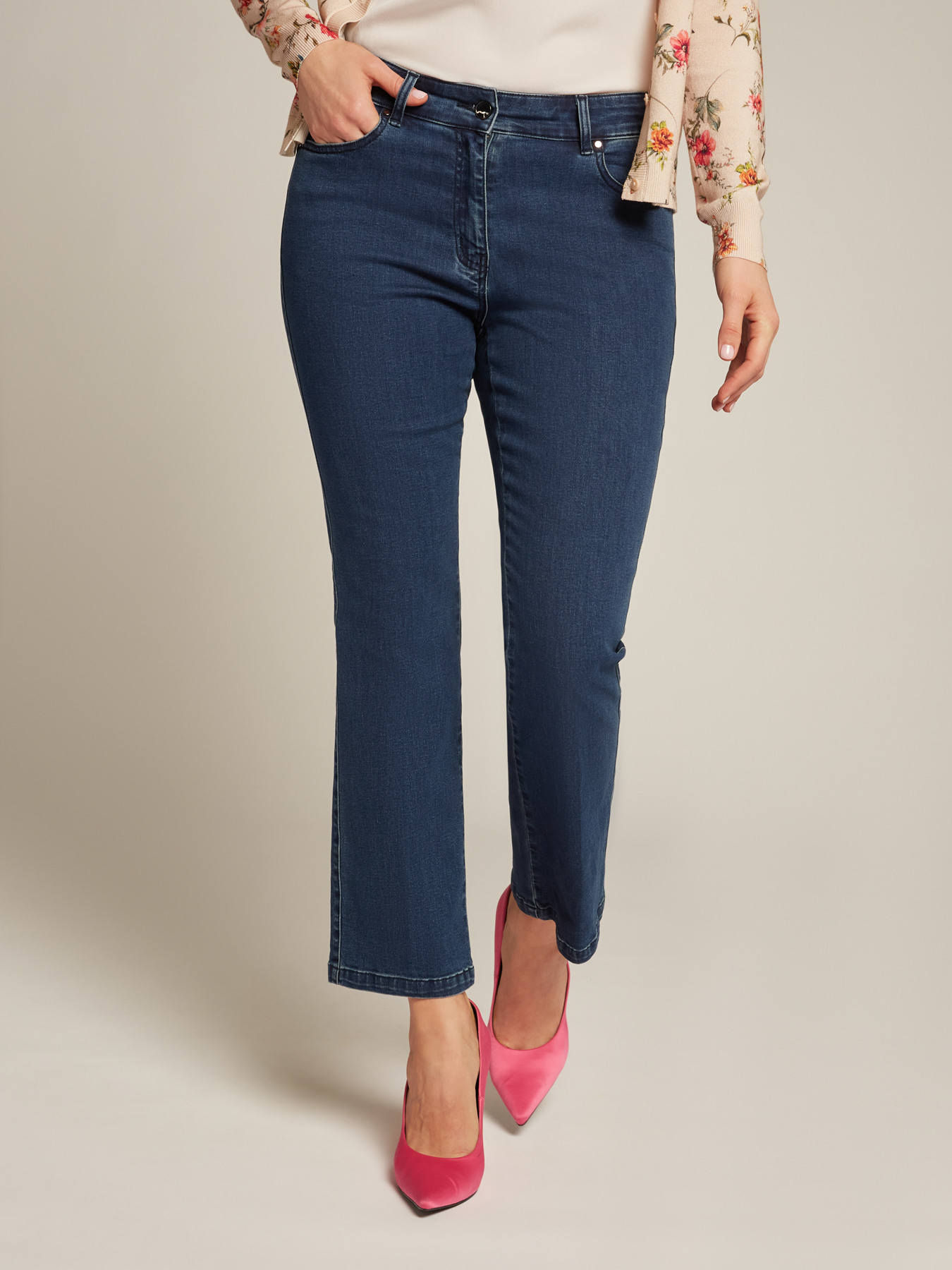 Vaqueros regular image number 2