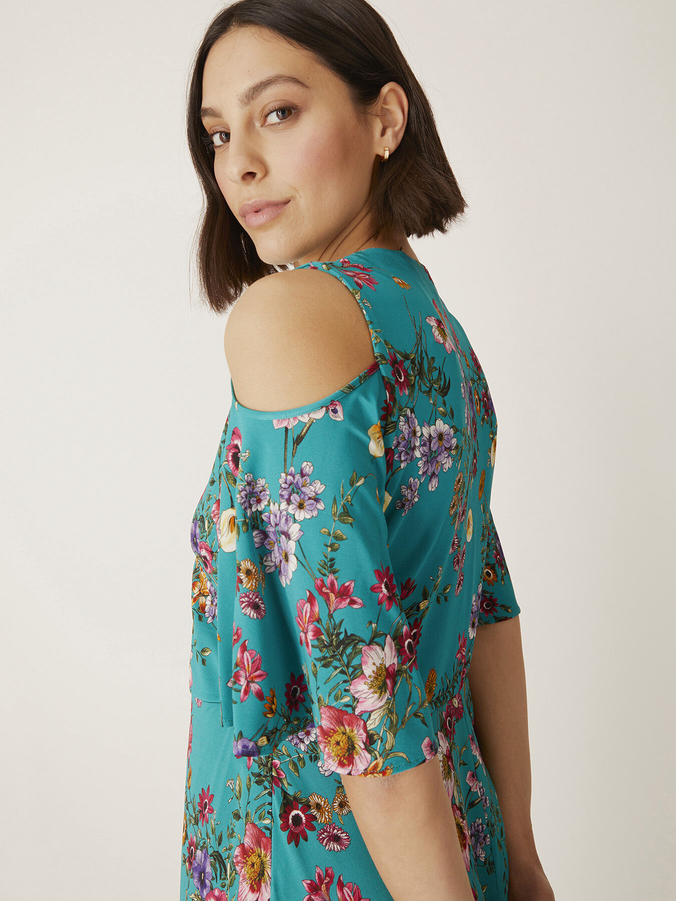 Vestido estampado cut out image number 2