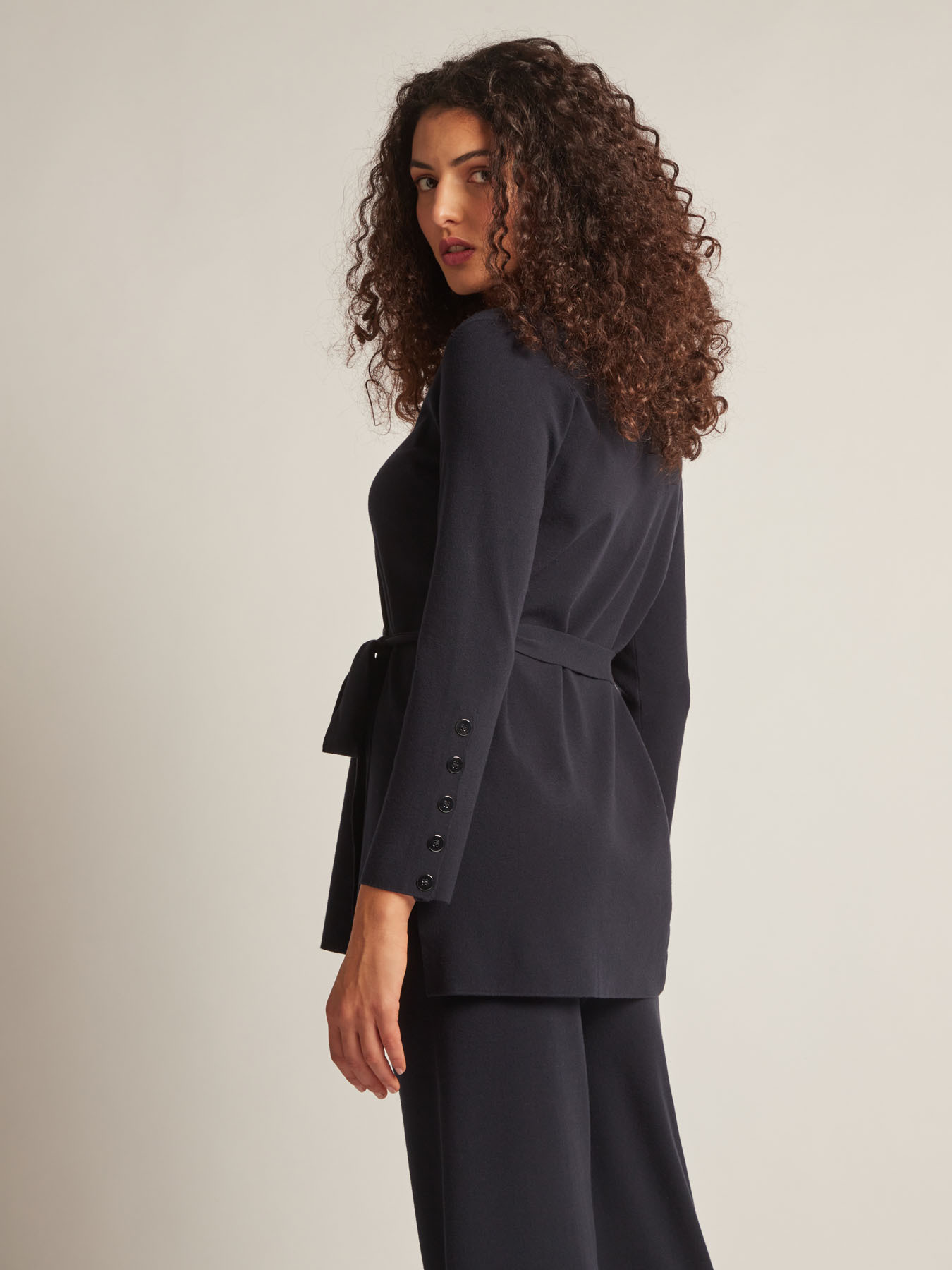 Langer Pullover mit G&uuml;rtel image number 1