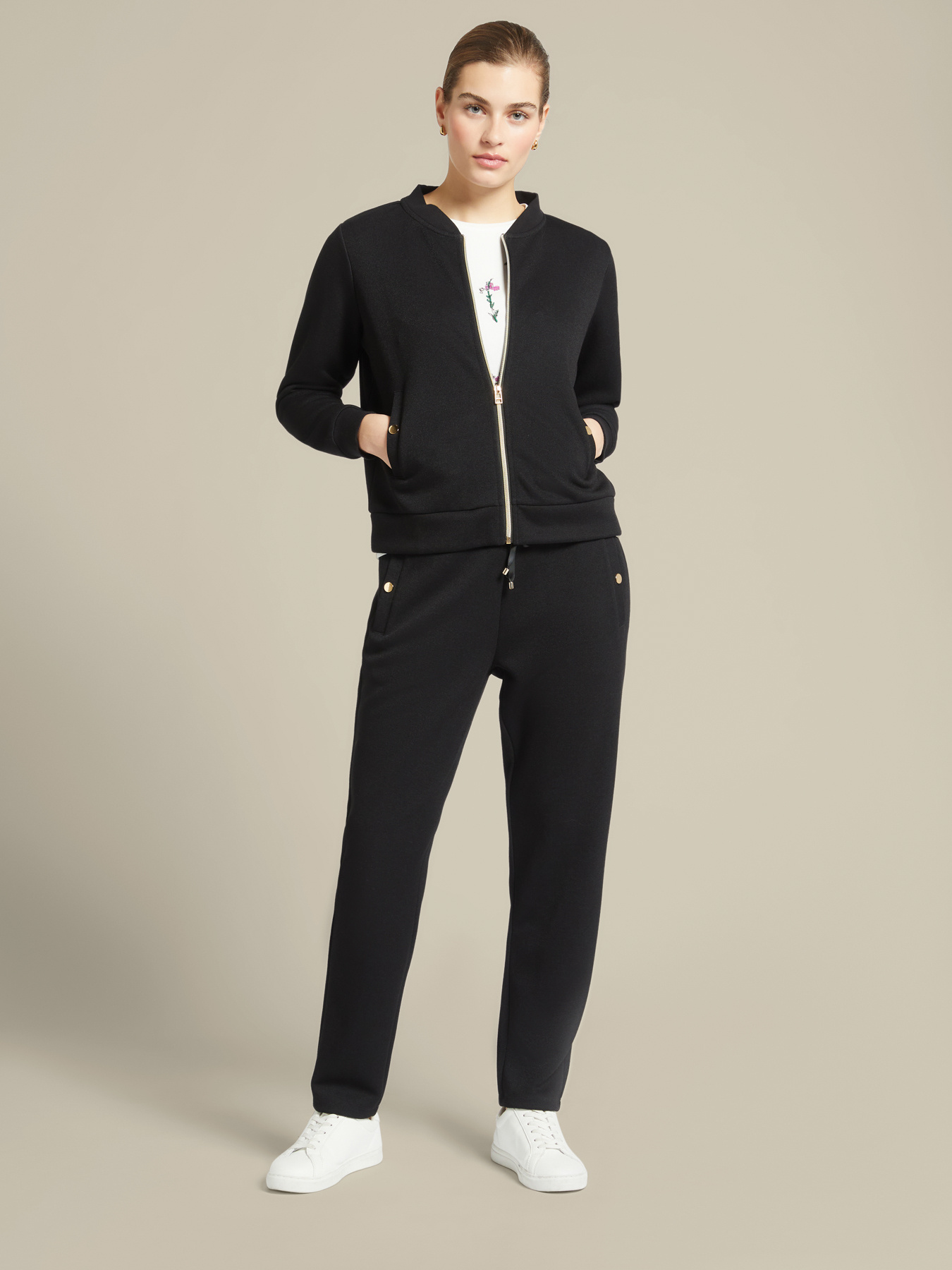 Sweatshirt with zip image number 3