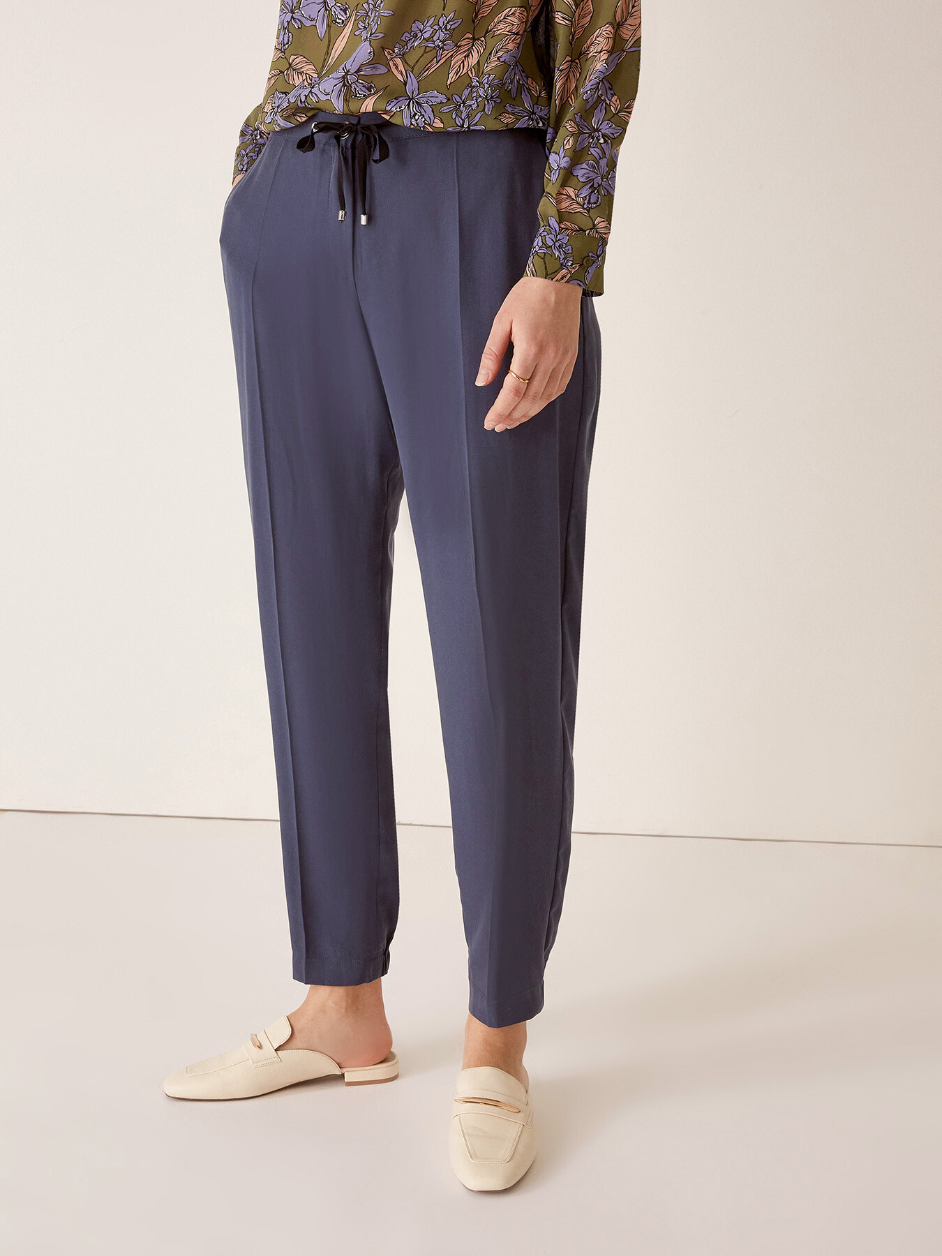 Pantalone "Jogger" in tencel image number 2