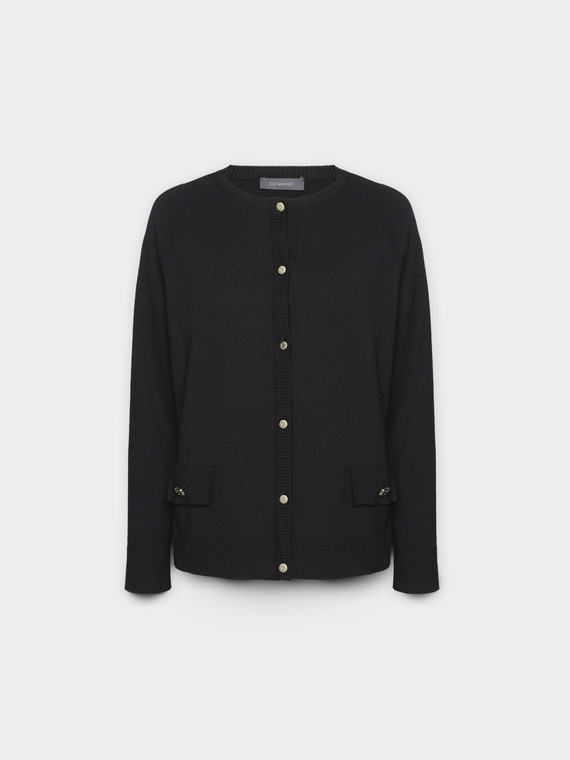 Strickjacke mit Kn&ouml;pfen