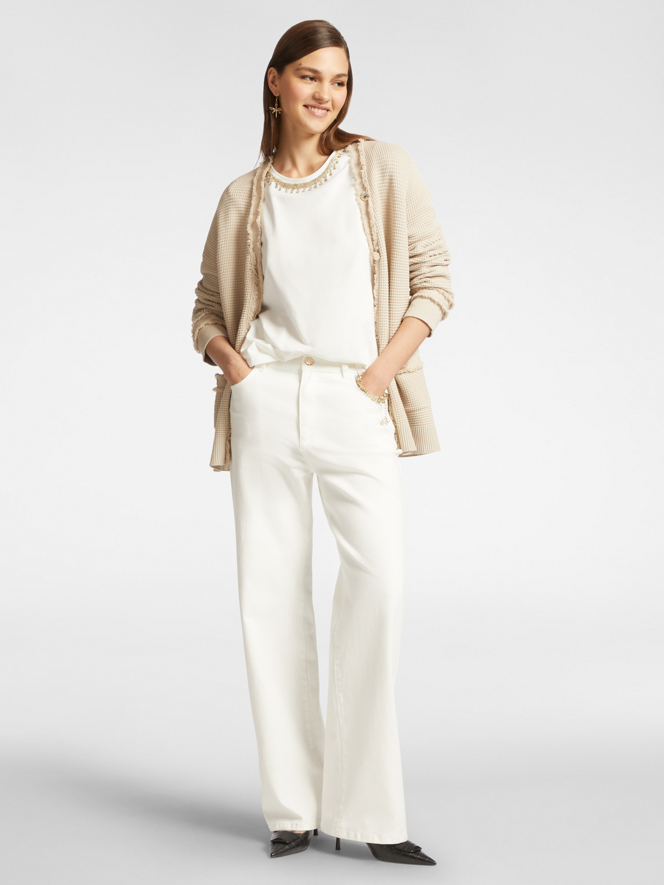 Cardigan lungo con frange e bottoni image number 2