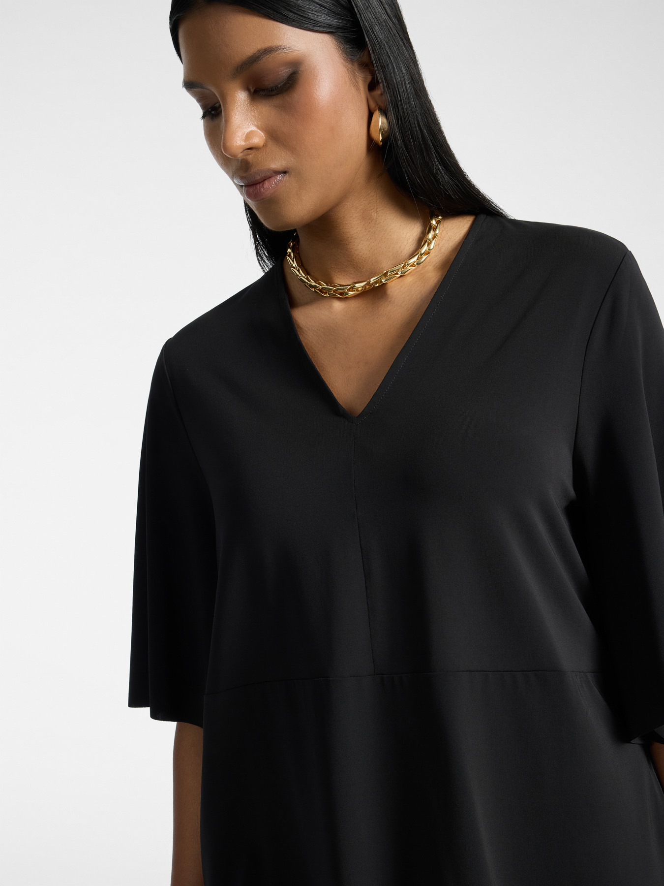 Oversized V-neck T-shirt image number 3