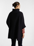Cape longue en tricot image number 1