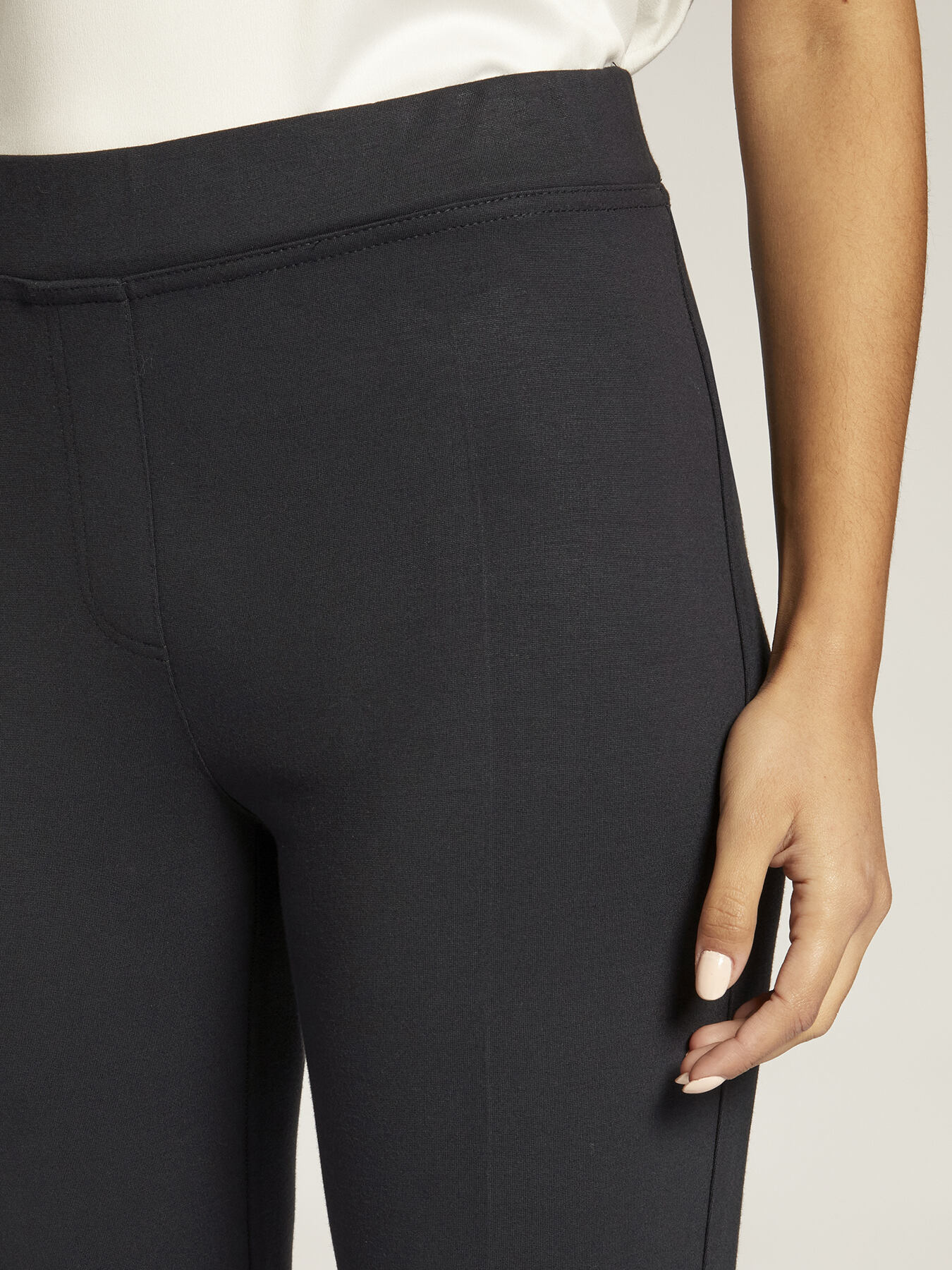 Jeggings in punto milano image number 4