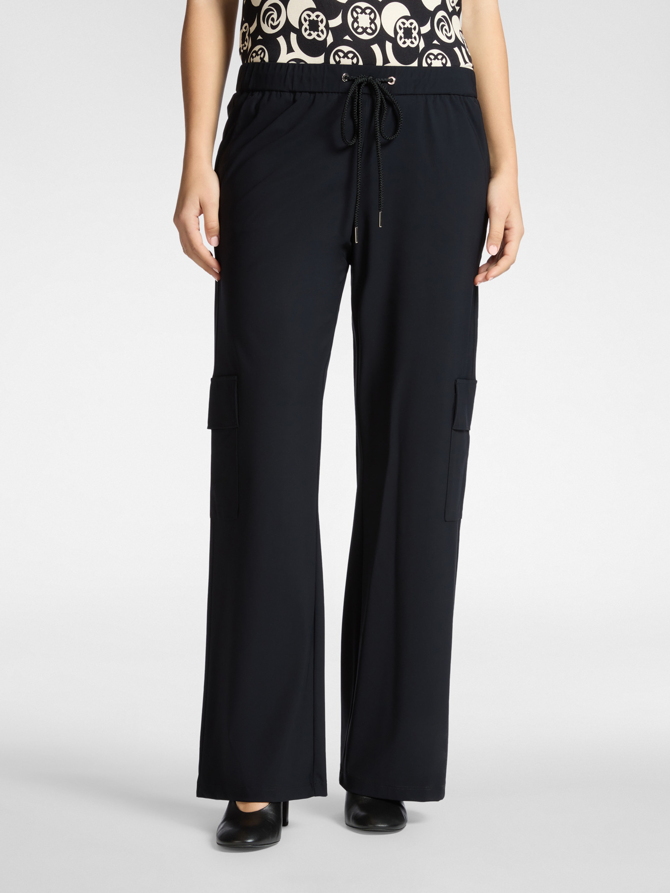 Jersey cargo pants image number 2