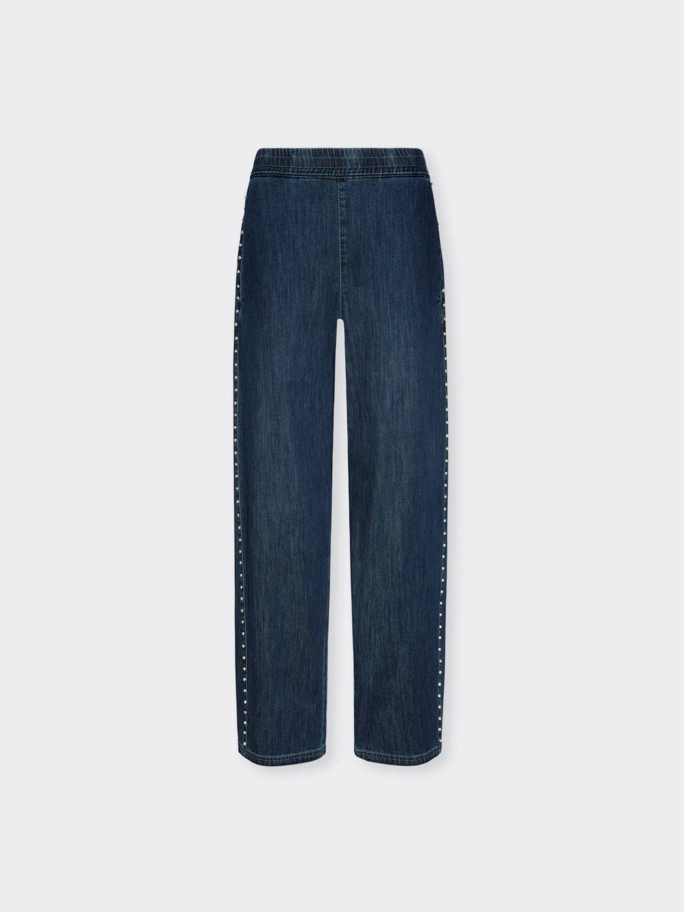 Jeans com tachas image number 4