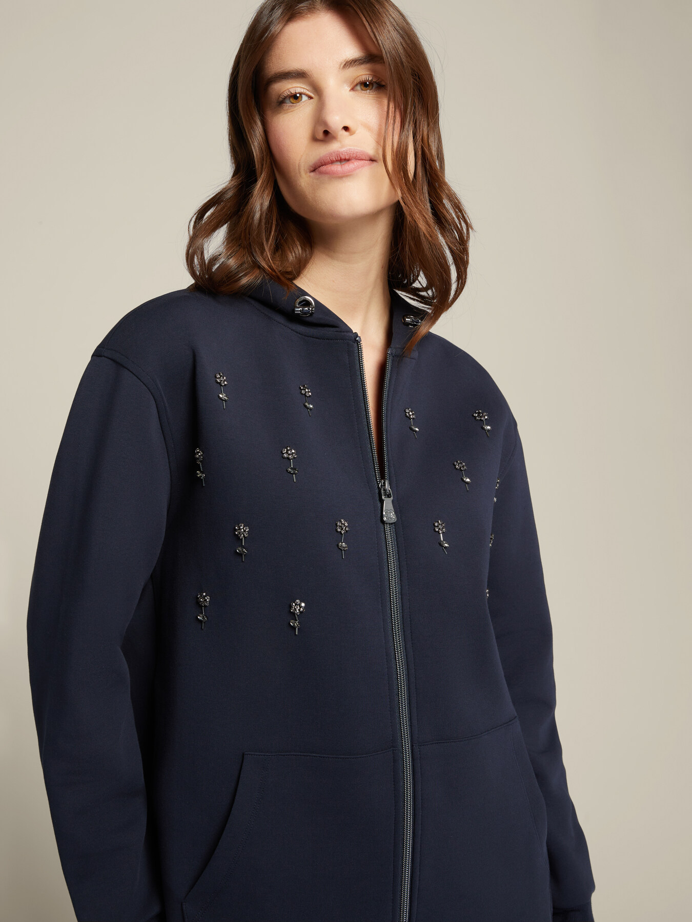 Sweat-shirt brod&eacute; image number 2