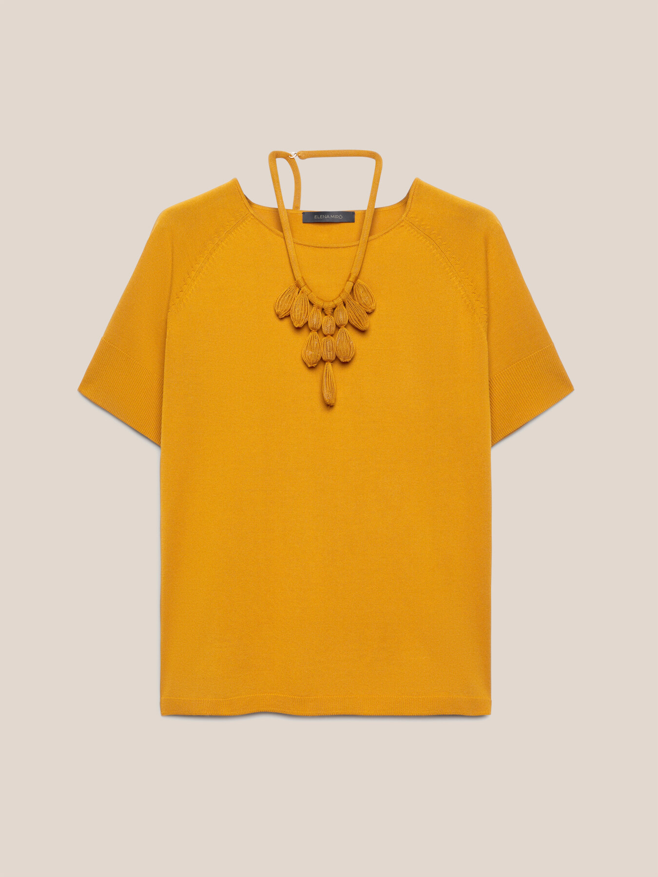 Pull avec collier image number 4