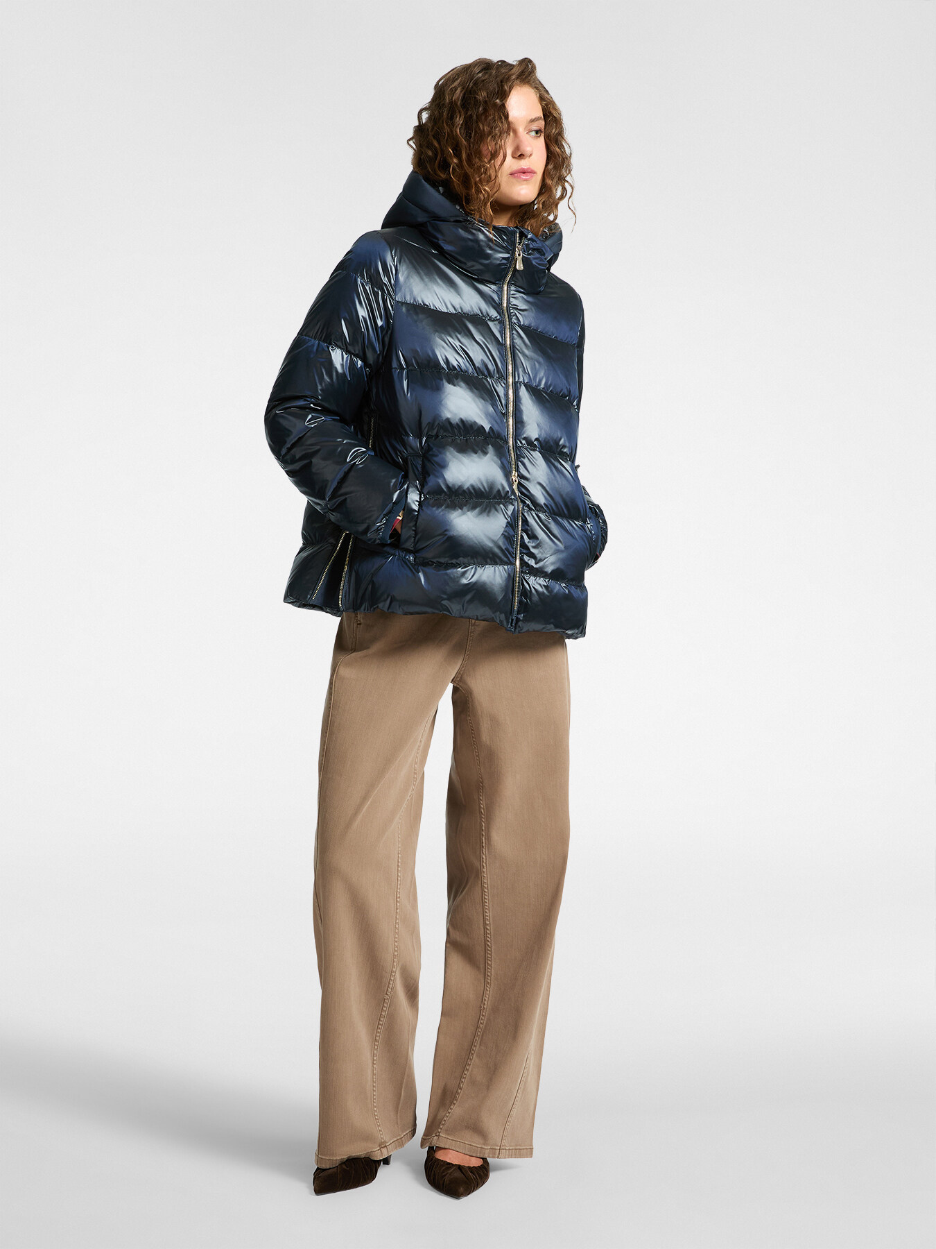 Lightweight quilted down jacket image number 2