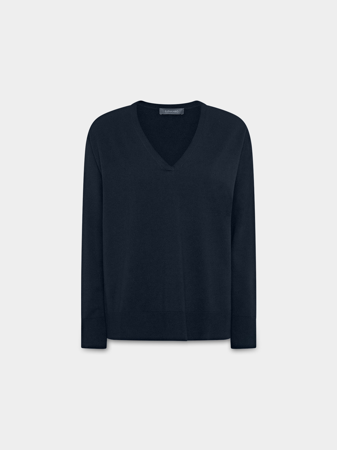 Maglia con scollo a V image number 4