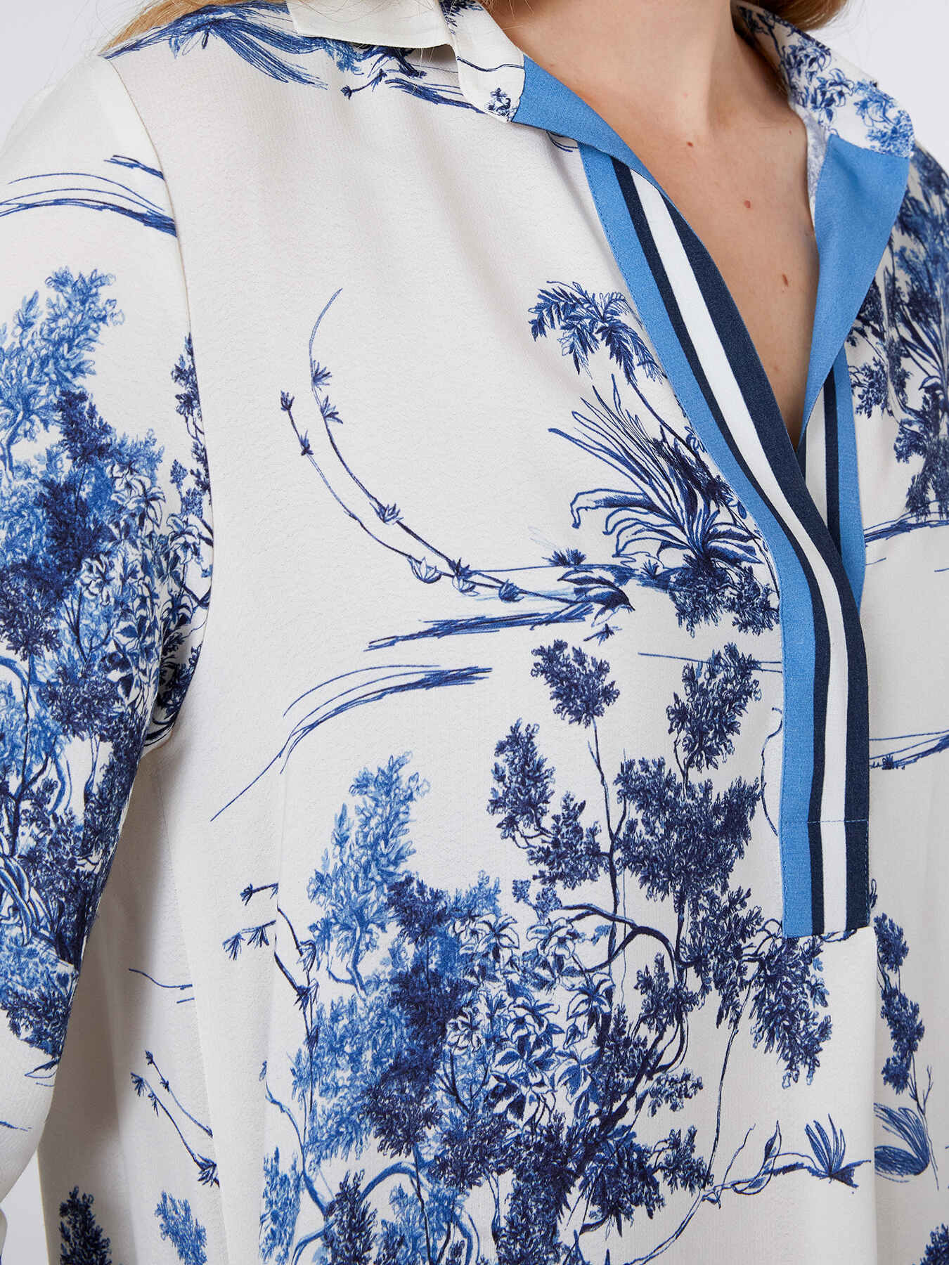 Robe mi-longue en viscose imprim&eacute;e image number 2