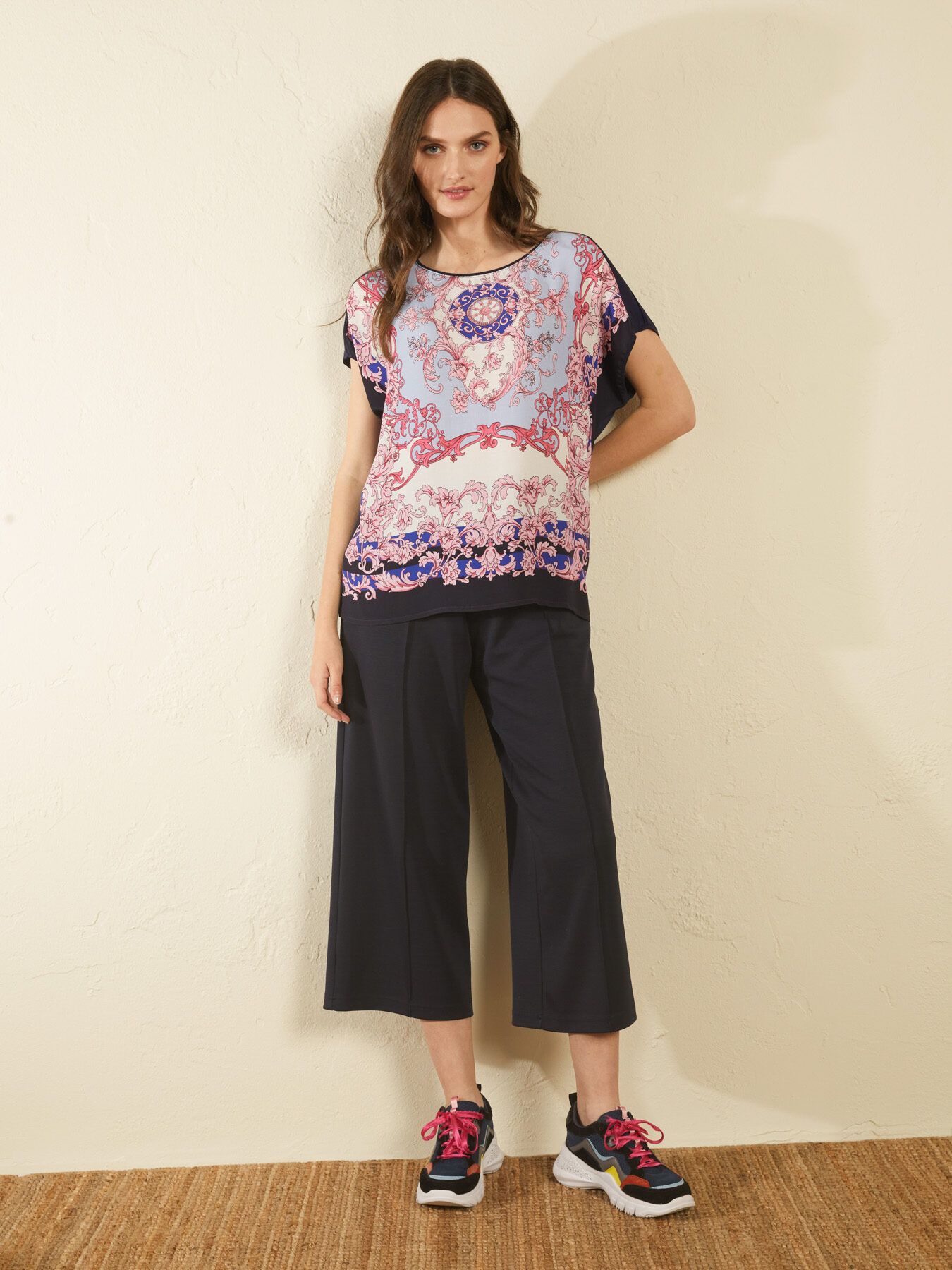 Pantaloni joggers cropped in felpa image number 0