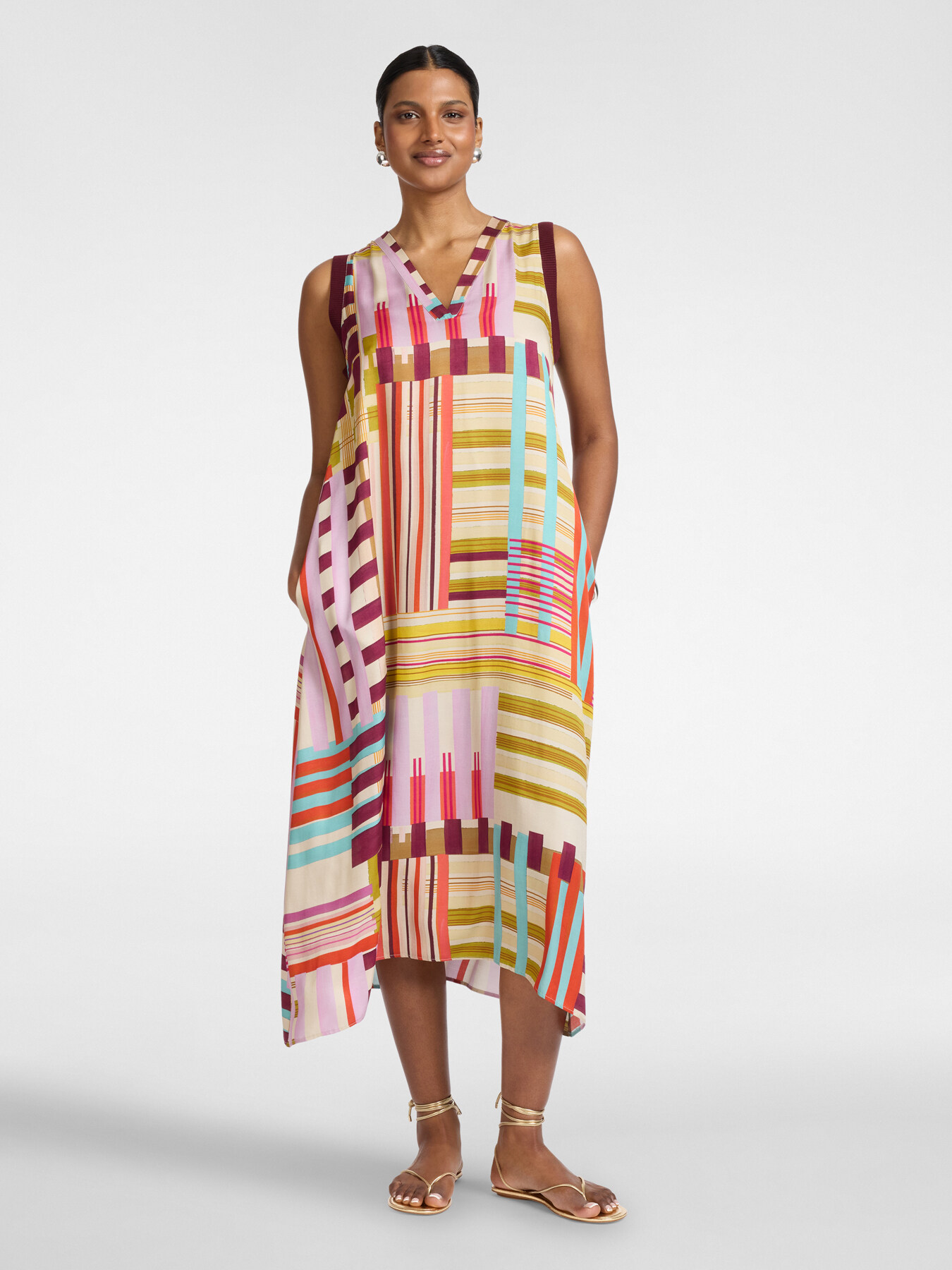 Long printed satin dress image number 2