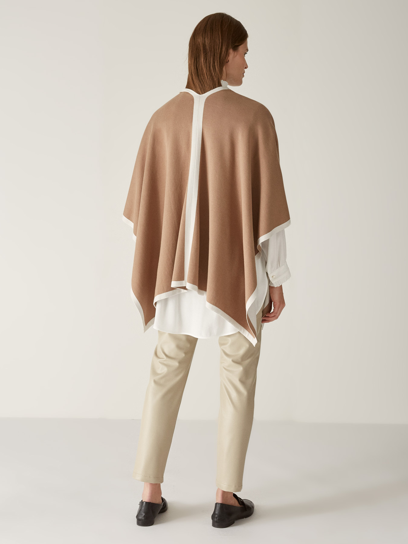 MANTELLA DOUBLE image number 1