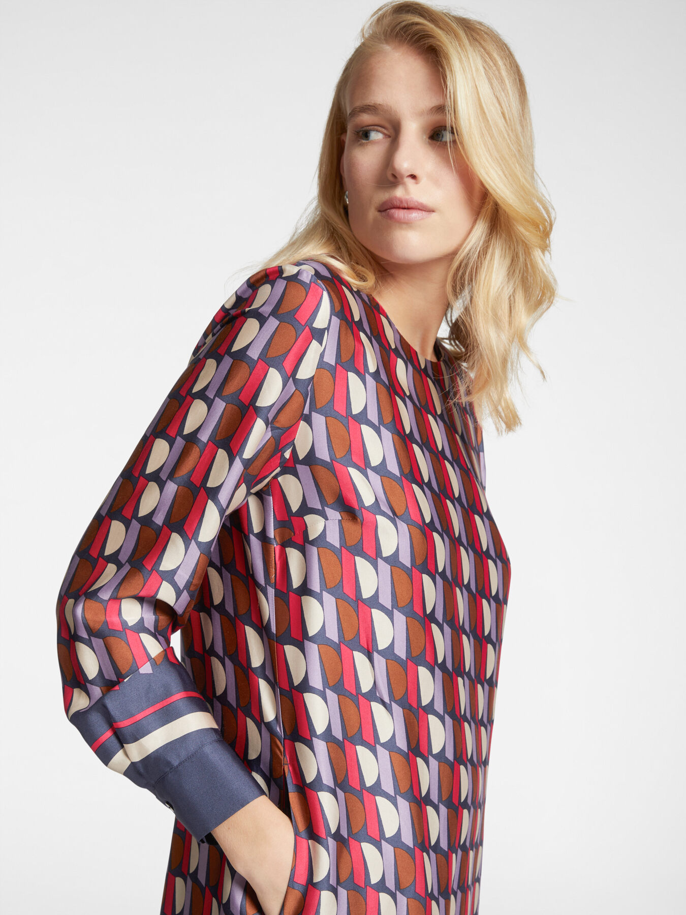 Bedrucktes Kleid image number 3