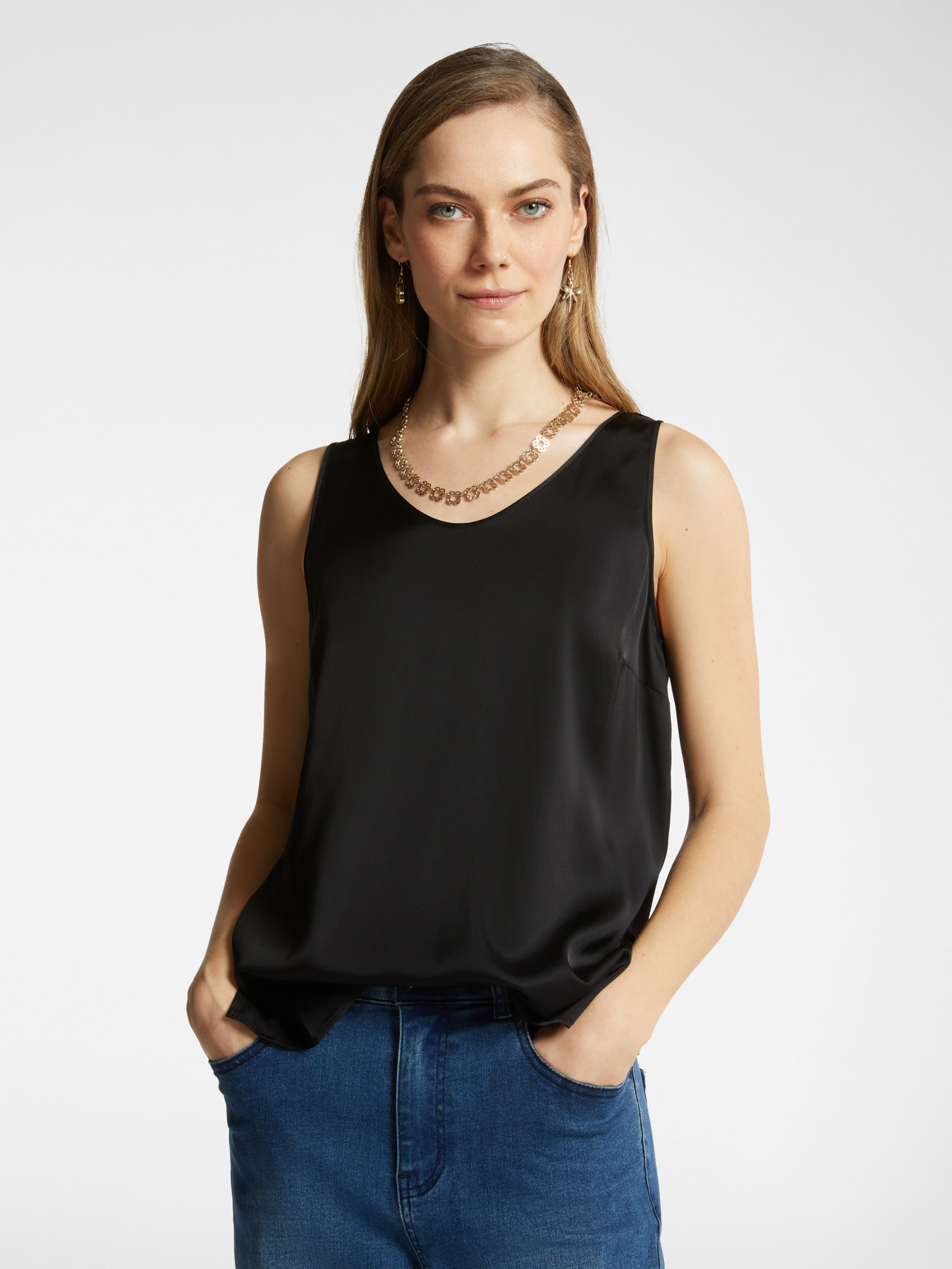 Stretch viscose V neck top image number 0