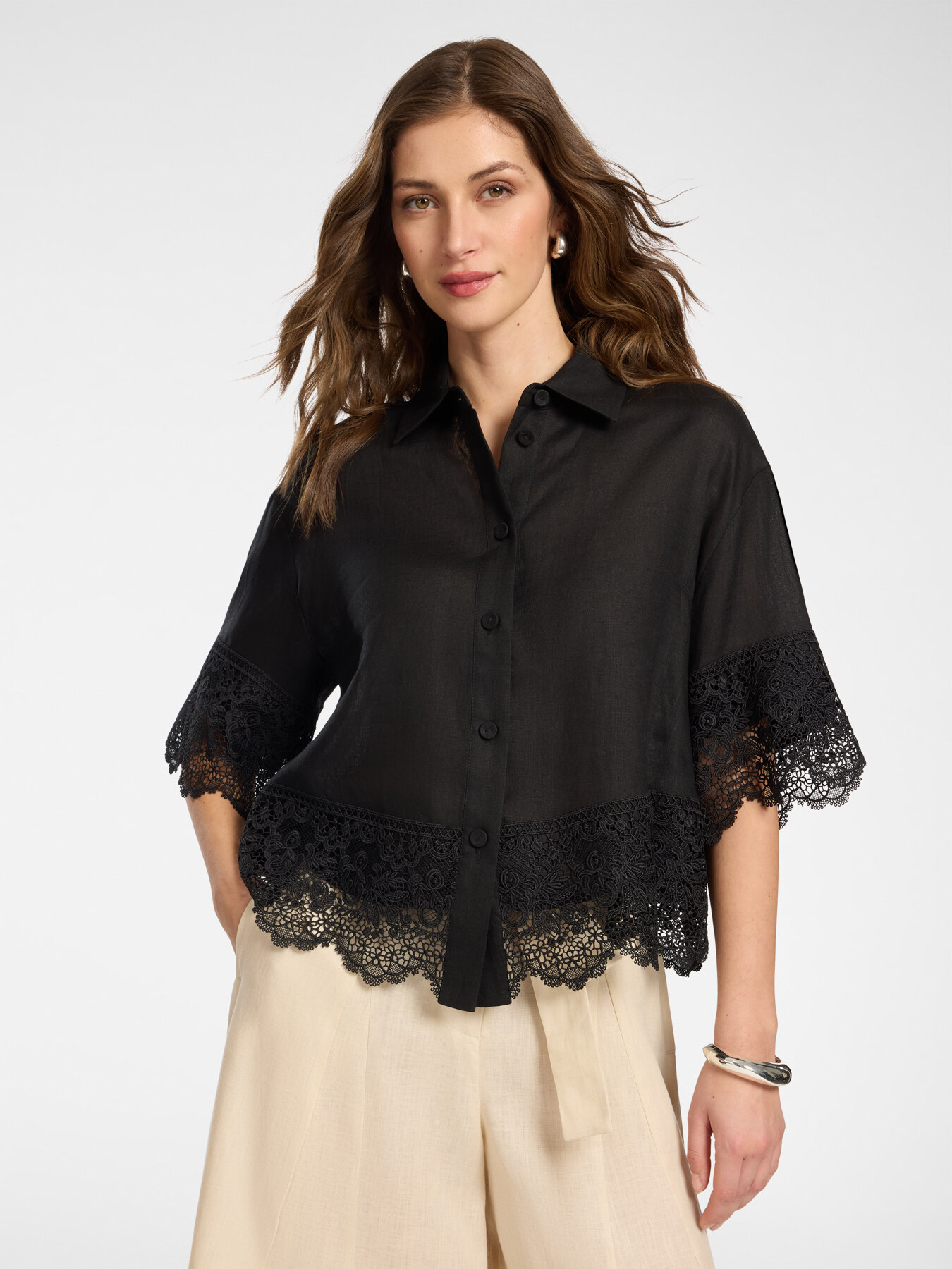 Linen shirt with lace