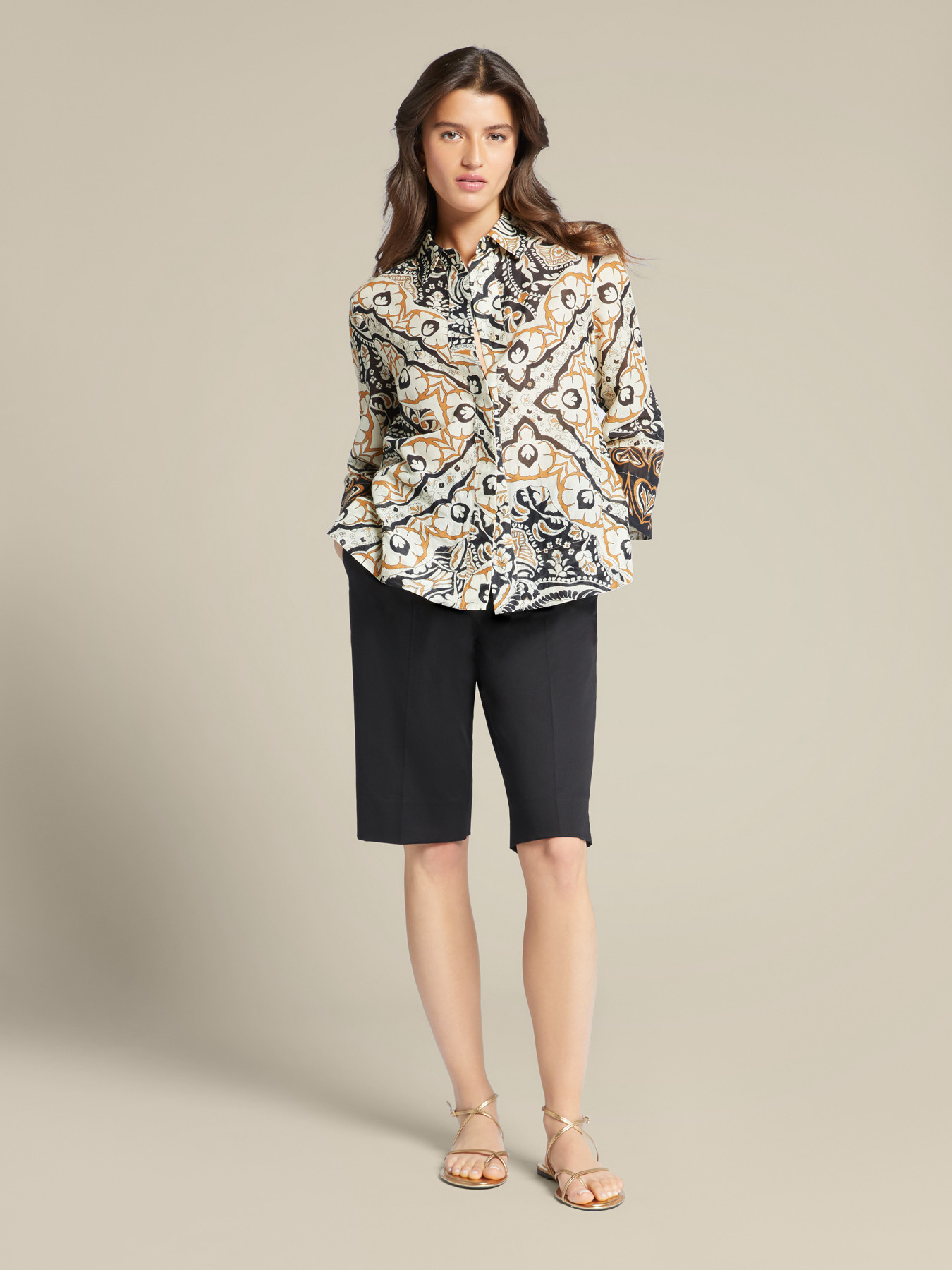 Camisa estampada de algodón image number 3