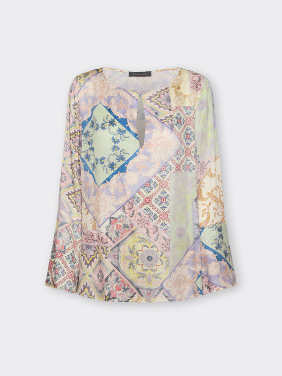 Blouse with bandana print