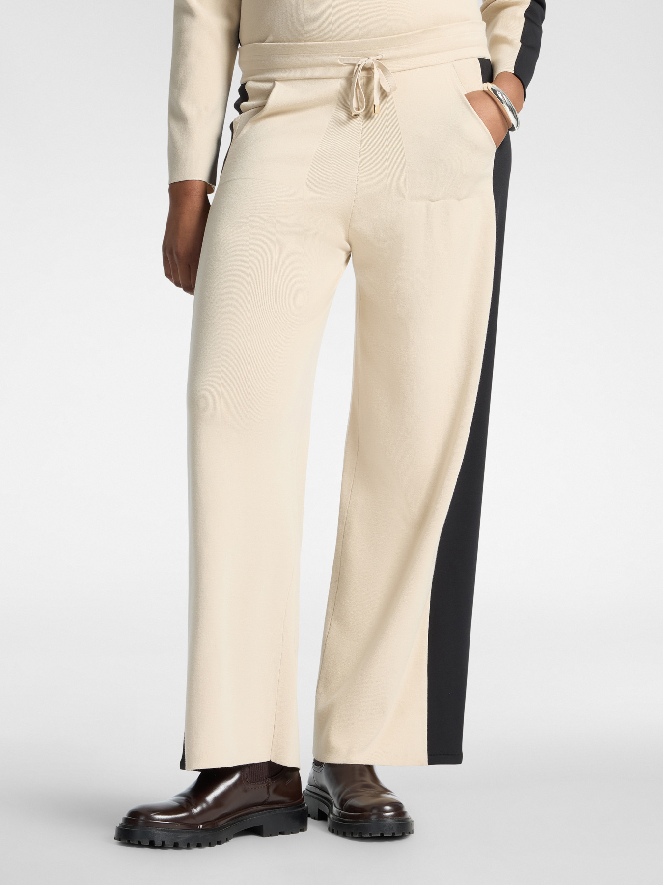 Palazzo-Strickhose mit Kordelzug image number 2