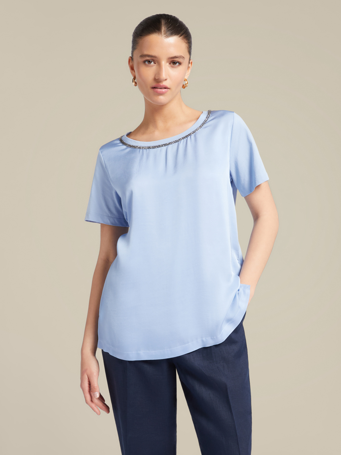 T-shirt with crystal border image number 0