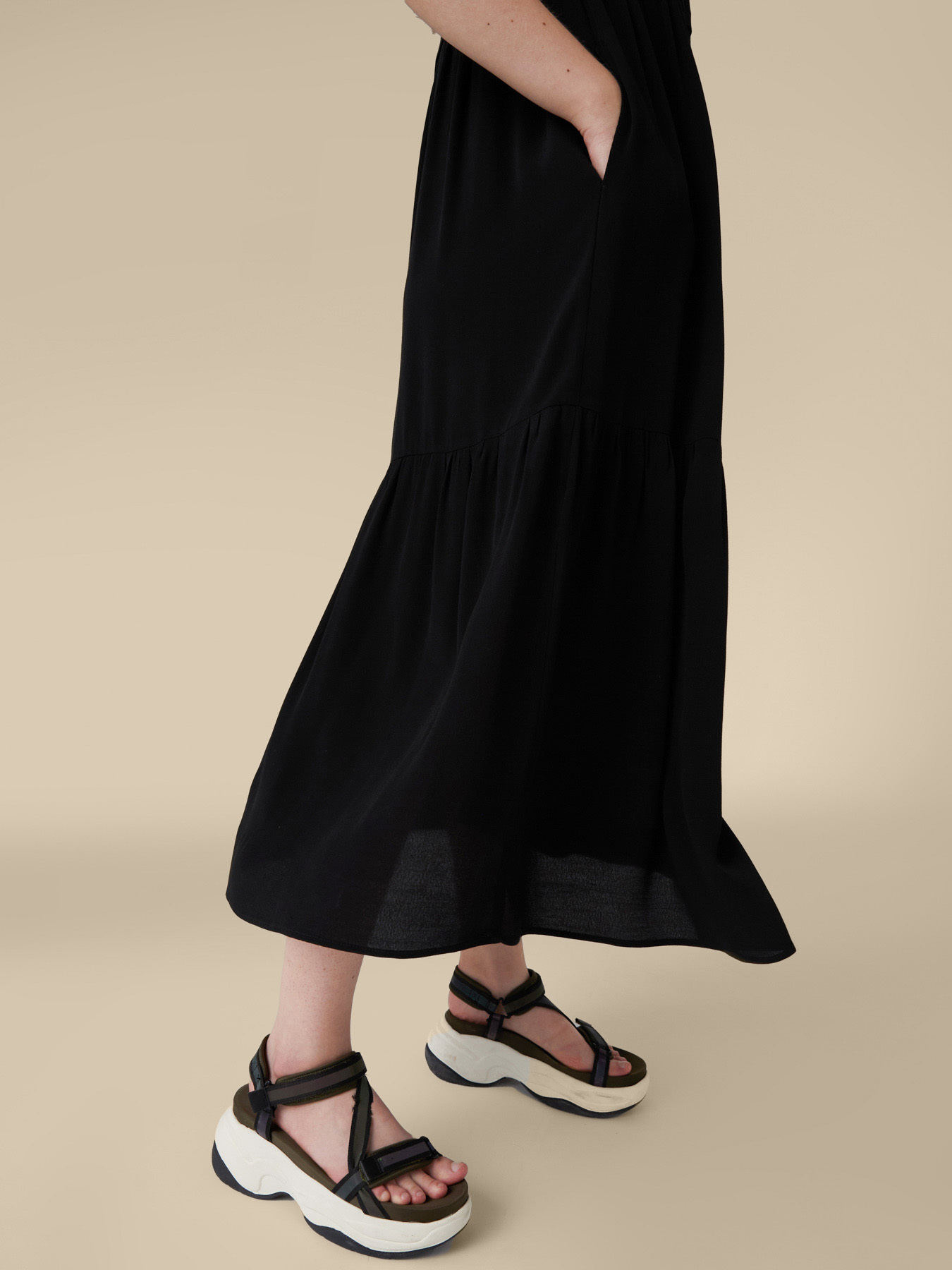 ROBE &Agrave; VOLANTS image number 3