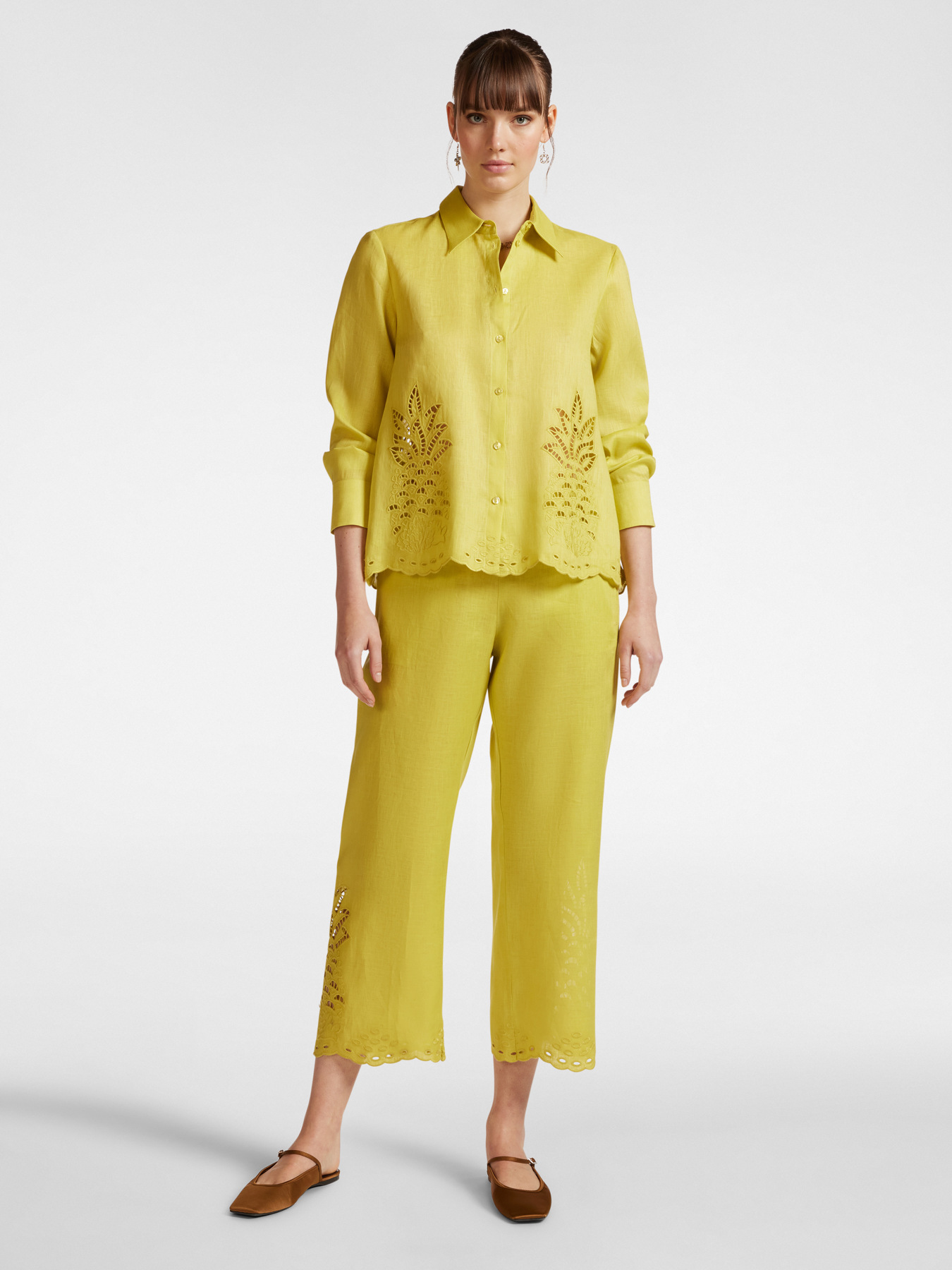 Linen shirt with openwork embroidery image number 2