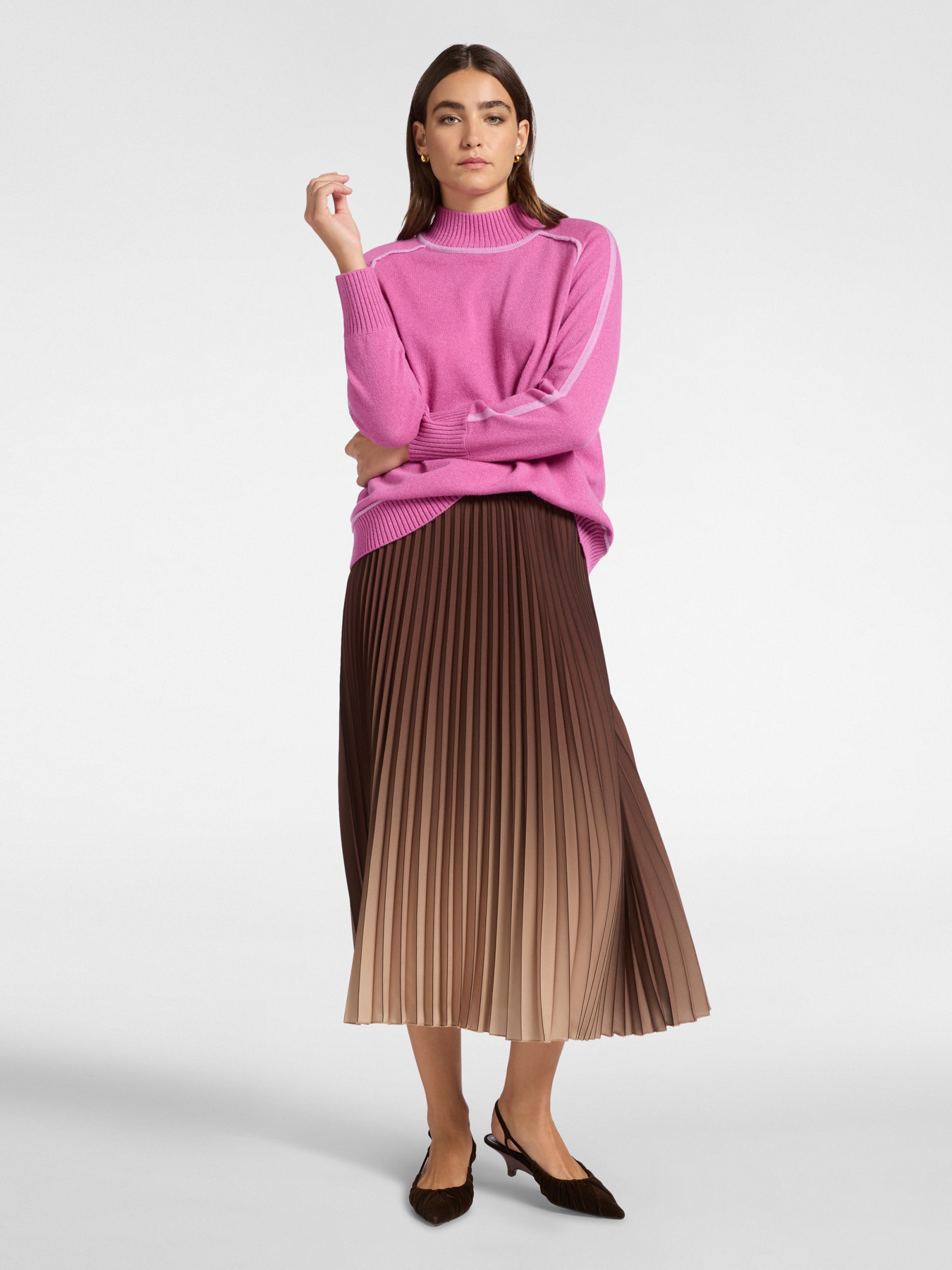 Pleated gradient skirt
