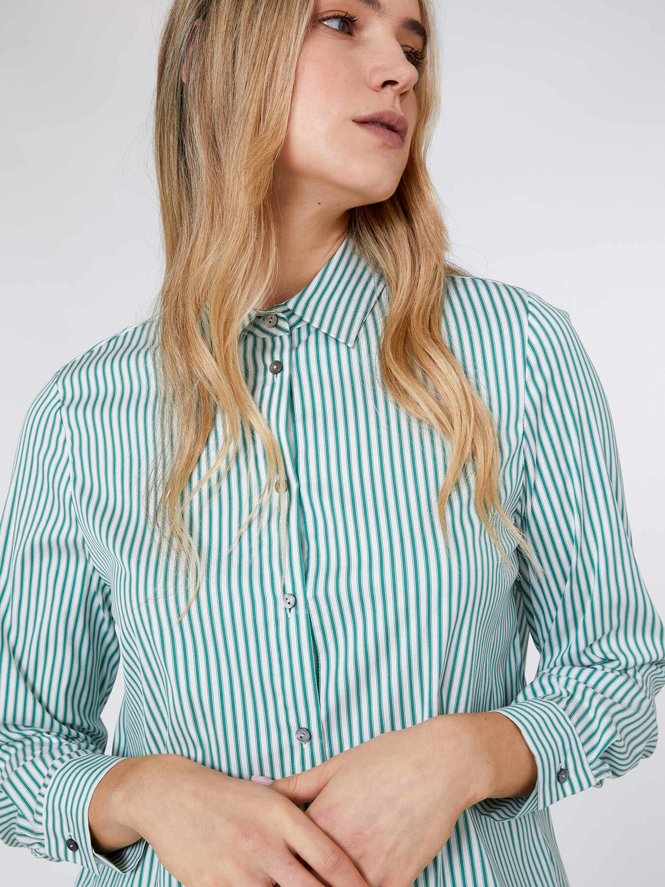 Striped poplin shirt image number 4