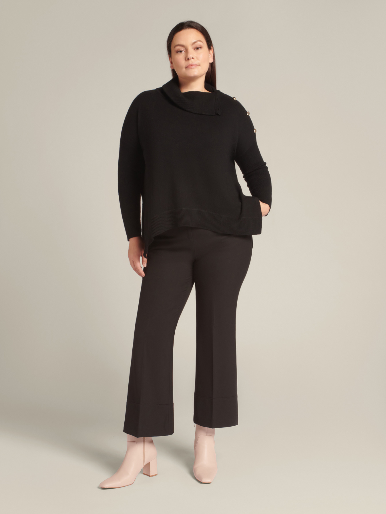 Oversized sweater in sustainable wool image number 7